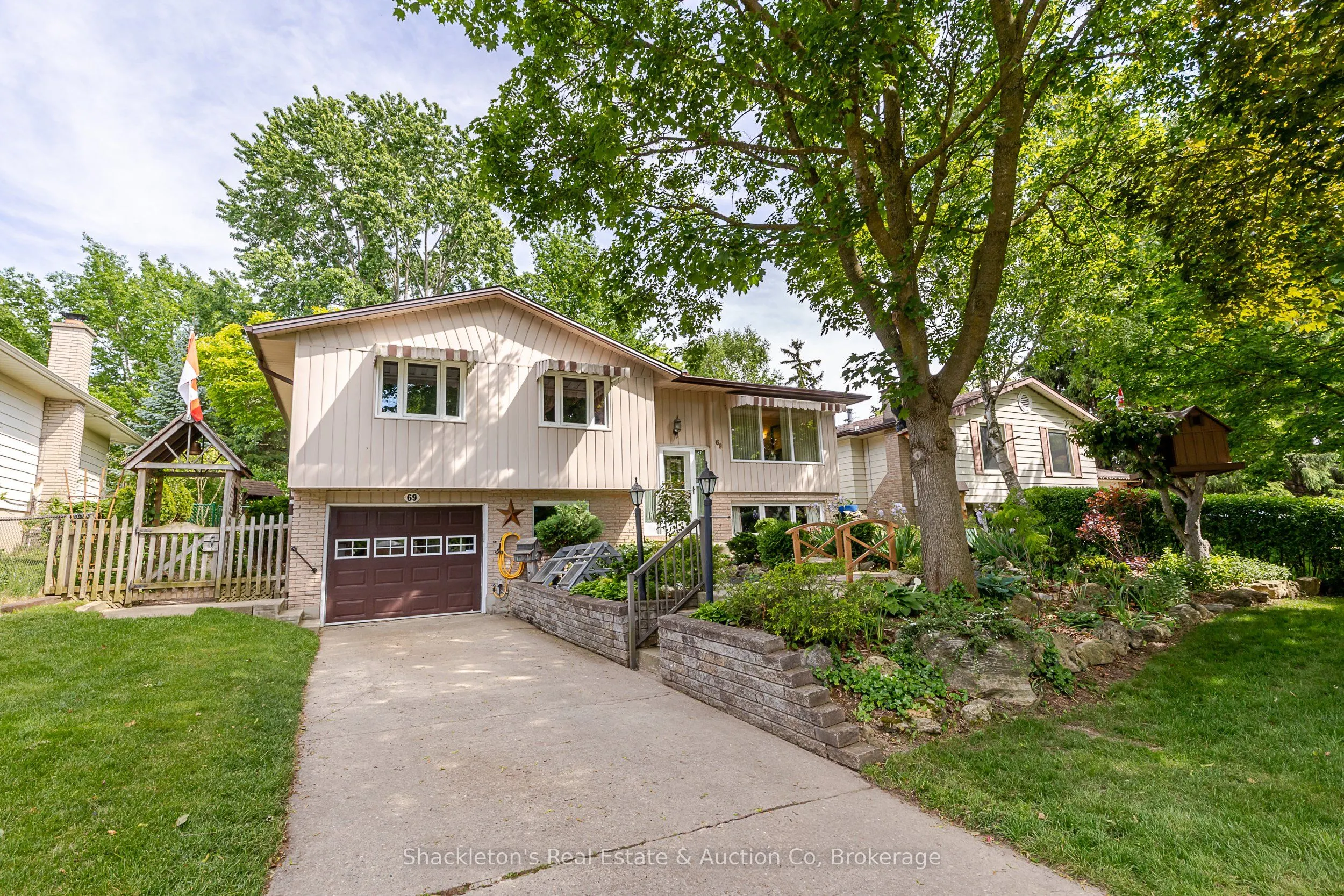 69 Nethercott Drive