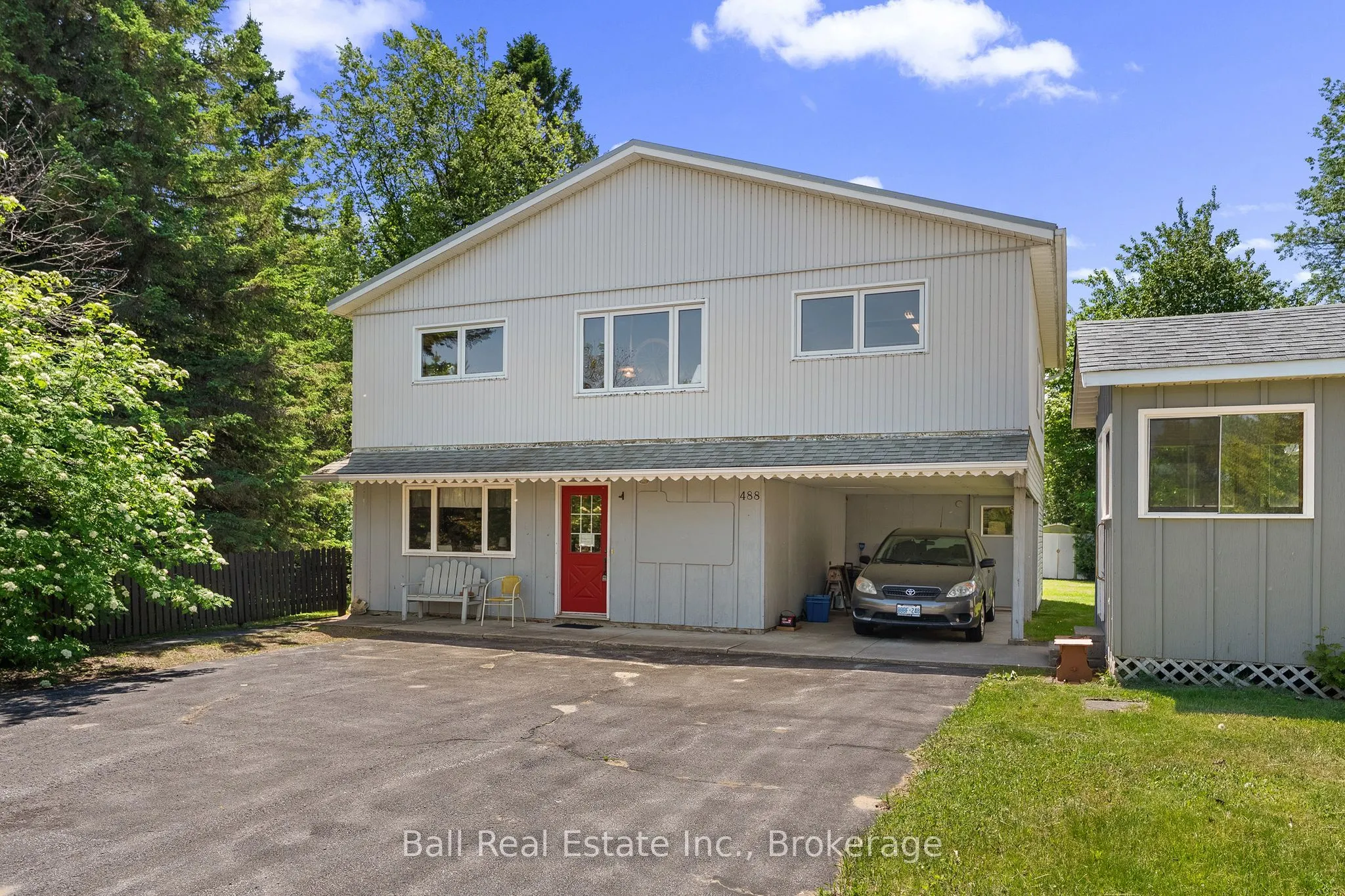 488 Hastings Street N