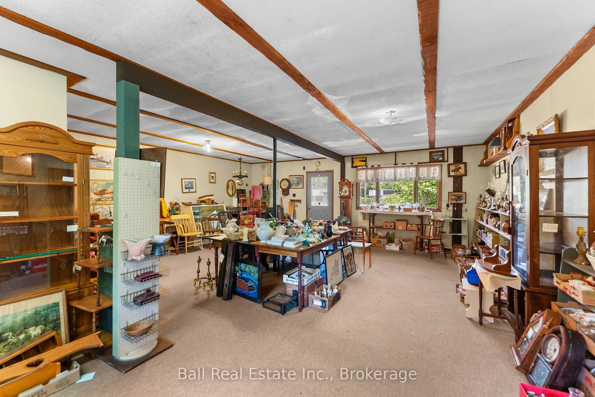 488 Hastings Street N