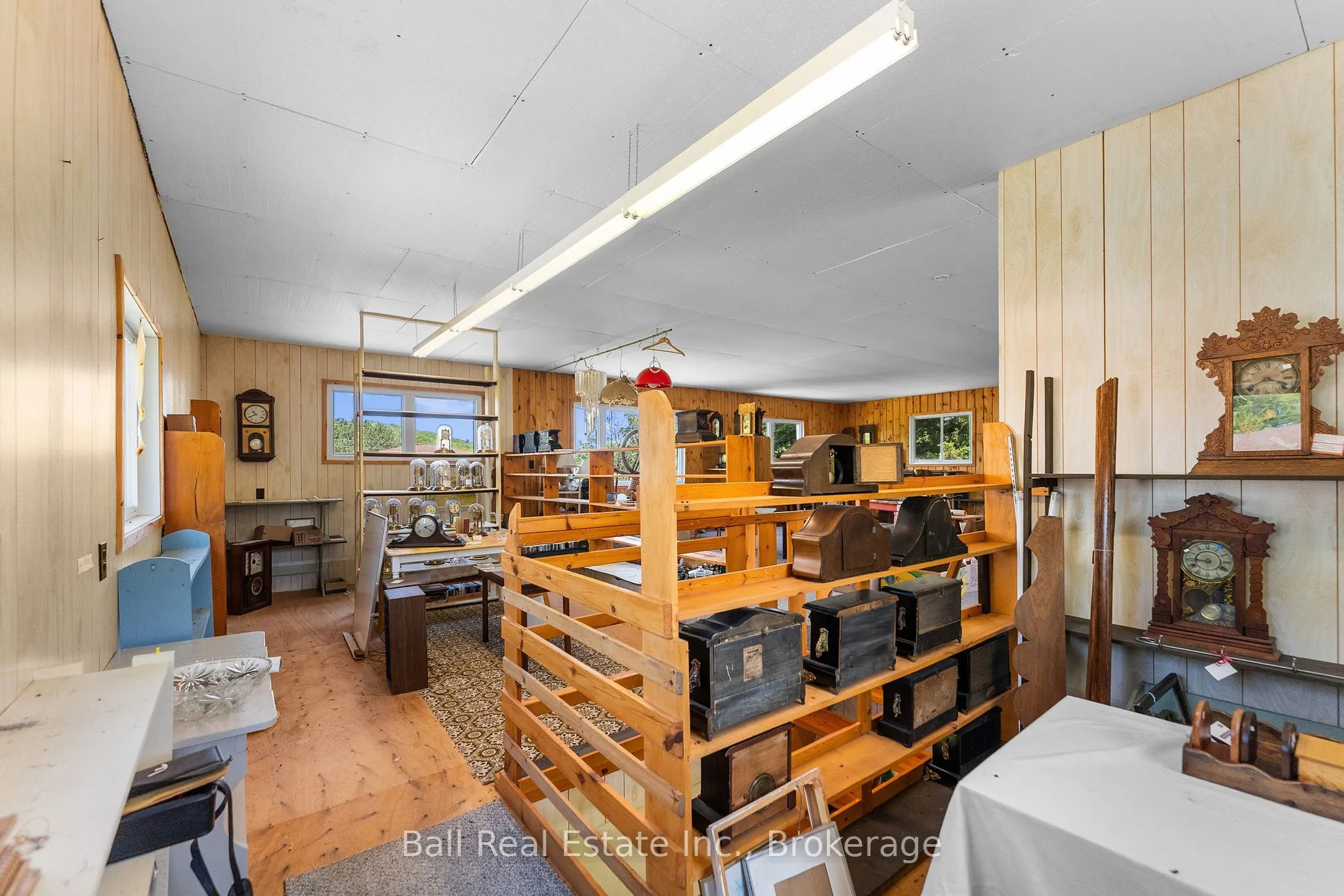488 Hastings Street N