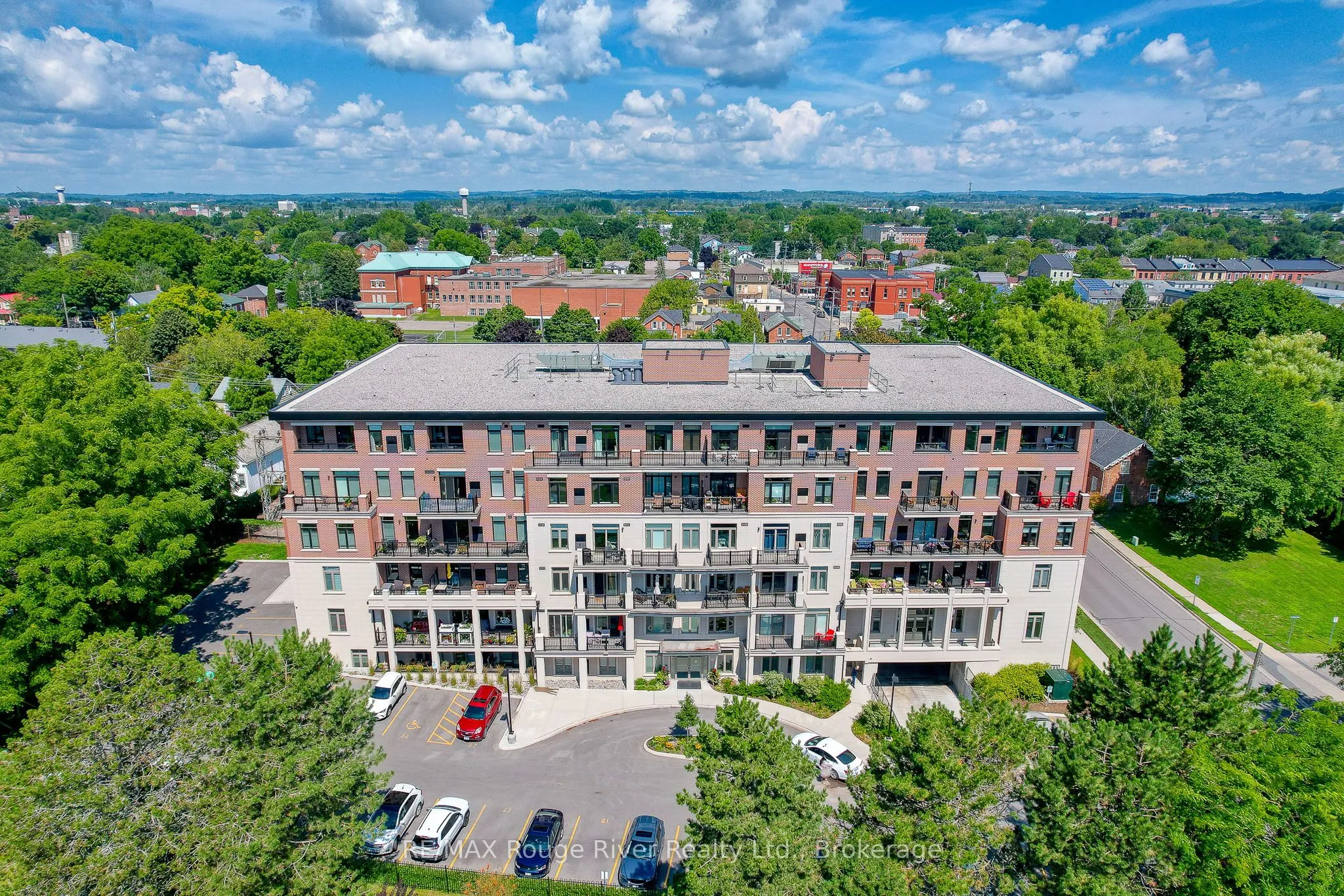 135 Orr Street #212
