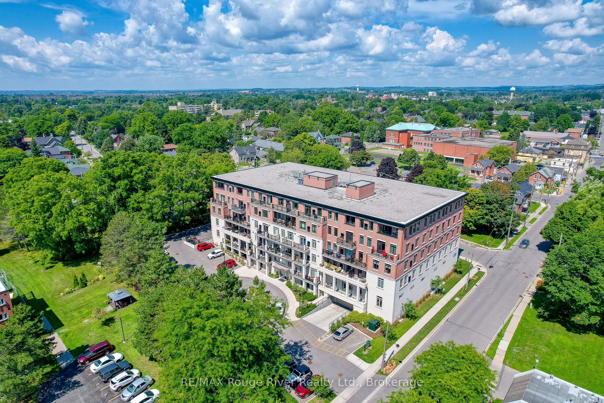 135 Orr Street #212