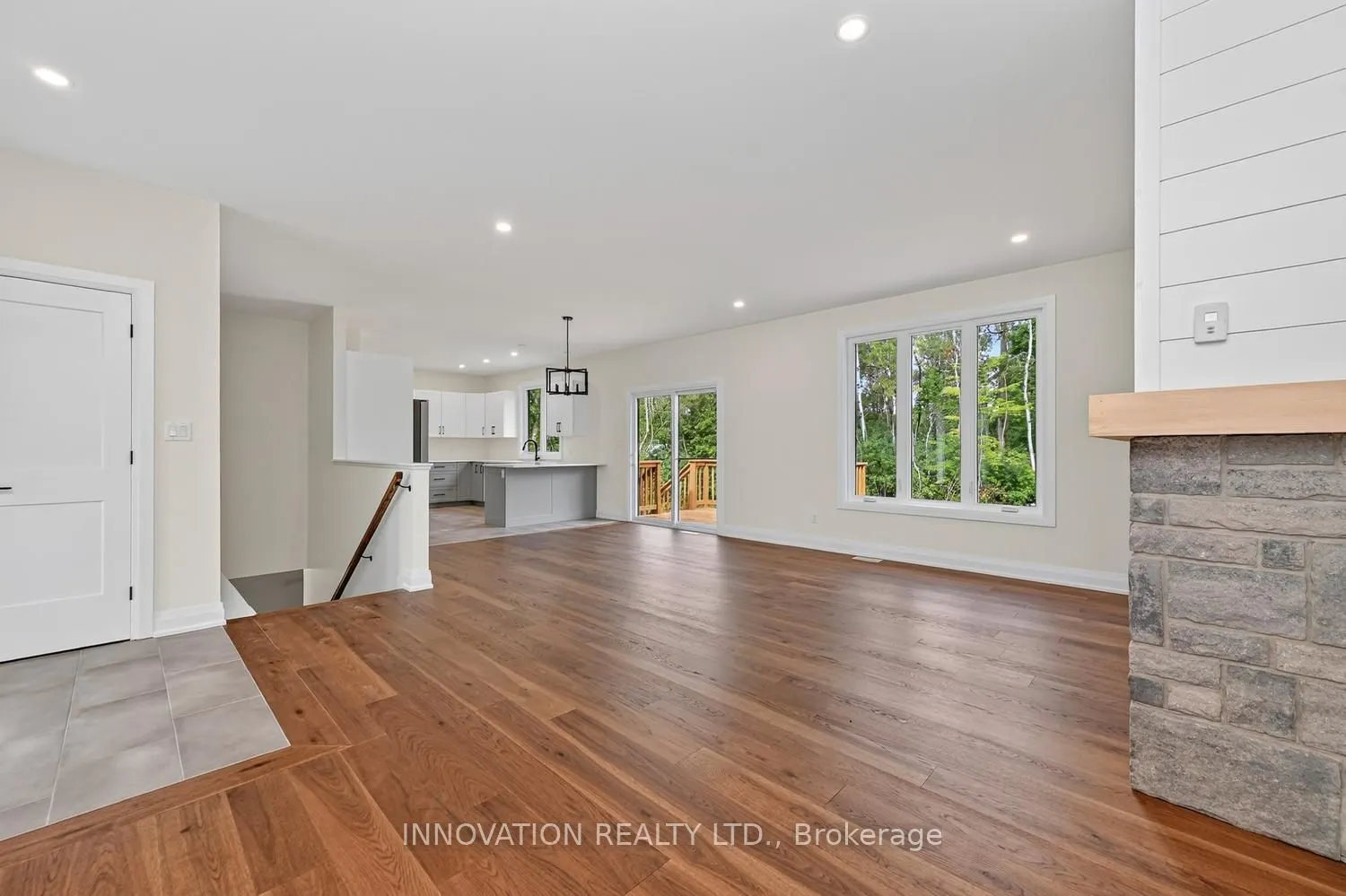 3249 Elizabeth Street