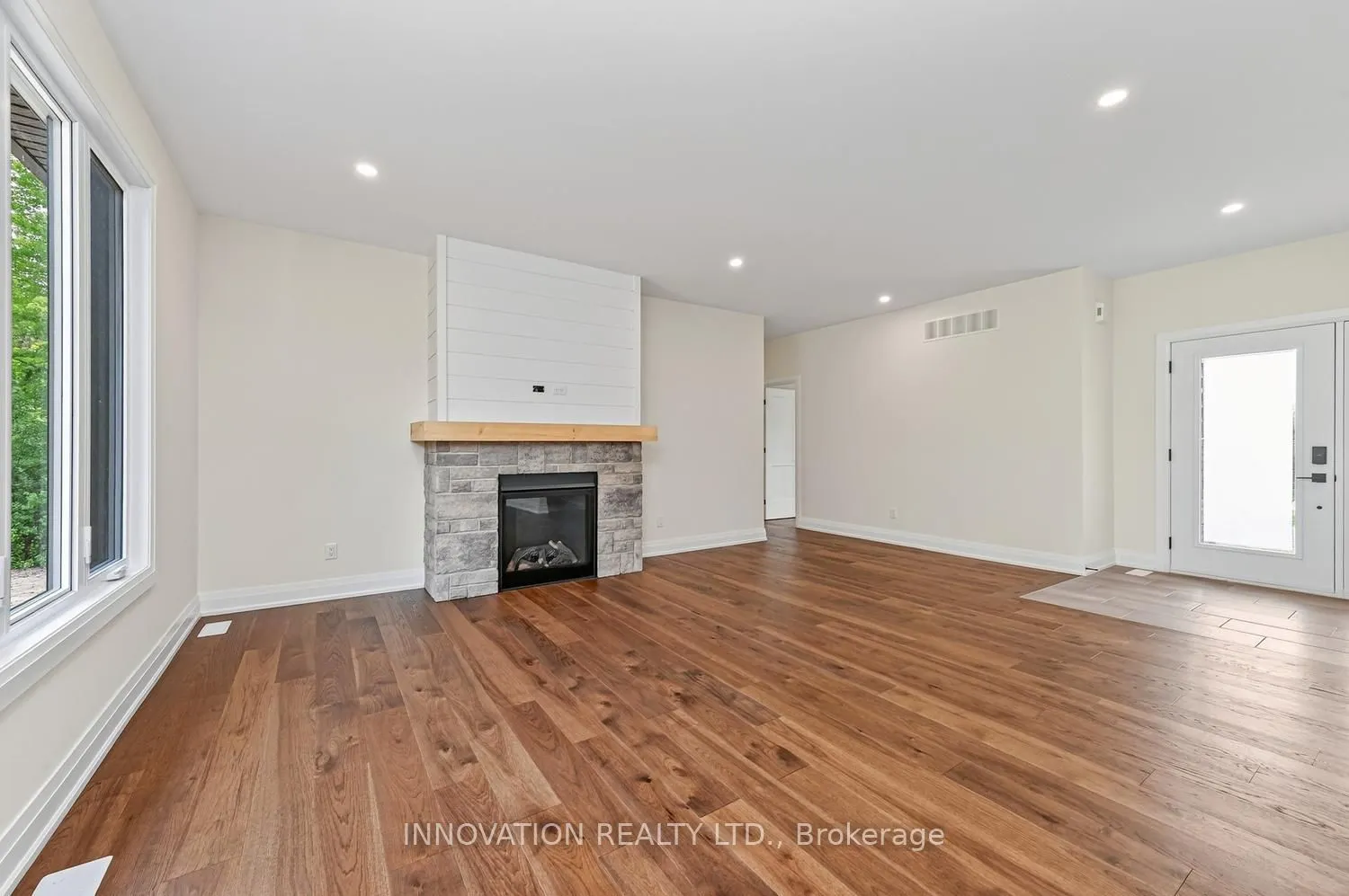 3249 Elizabeth Street