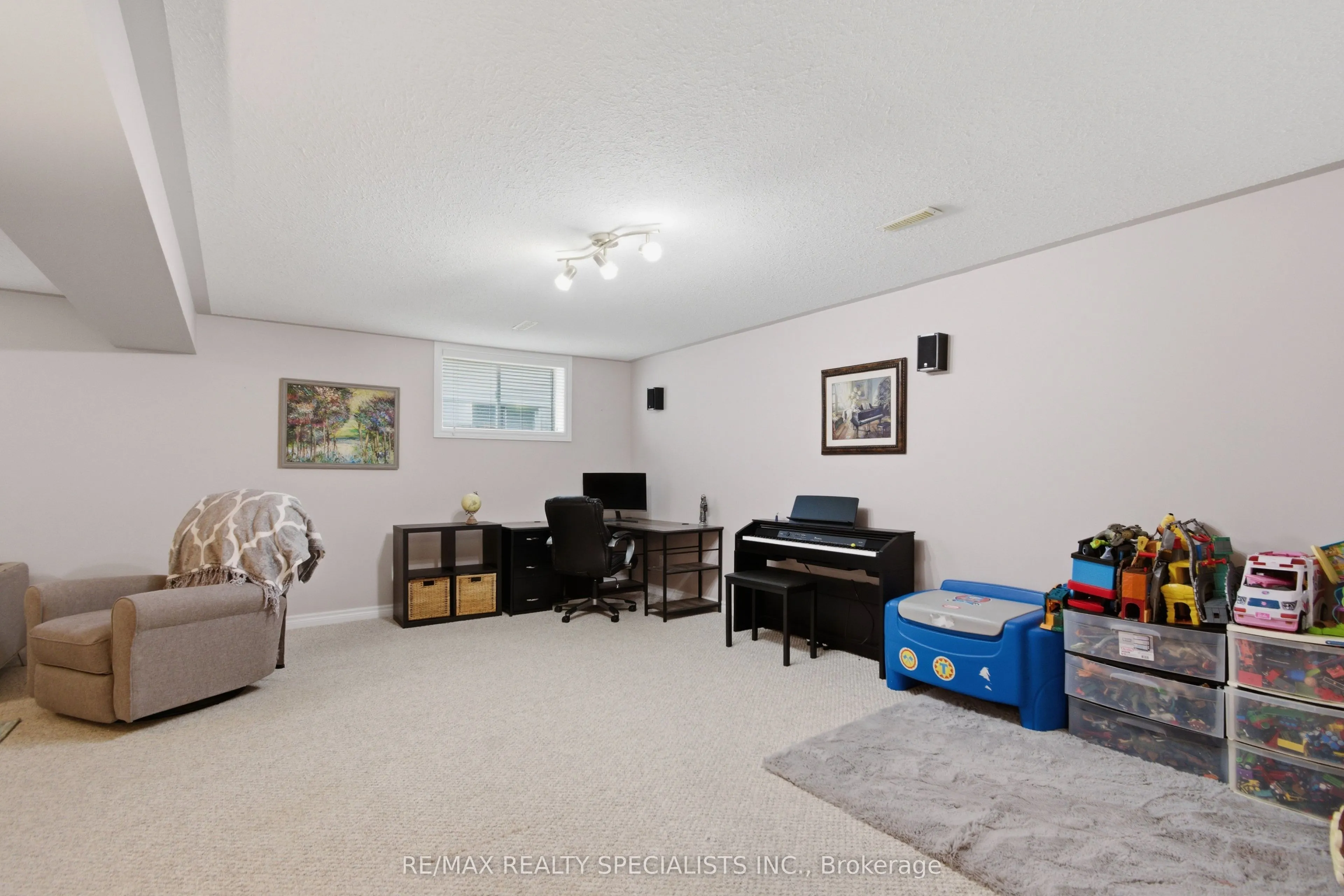 20 Stonegate Crescent