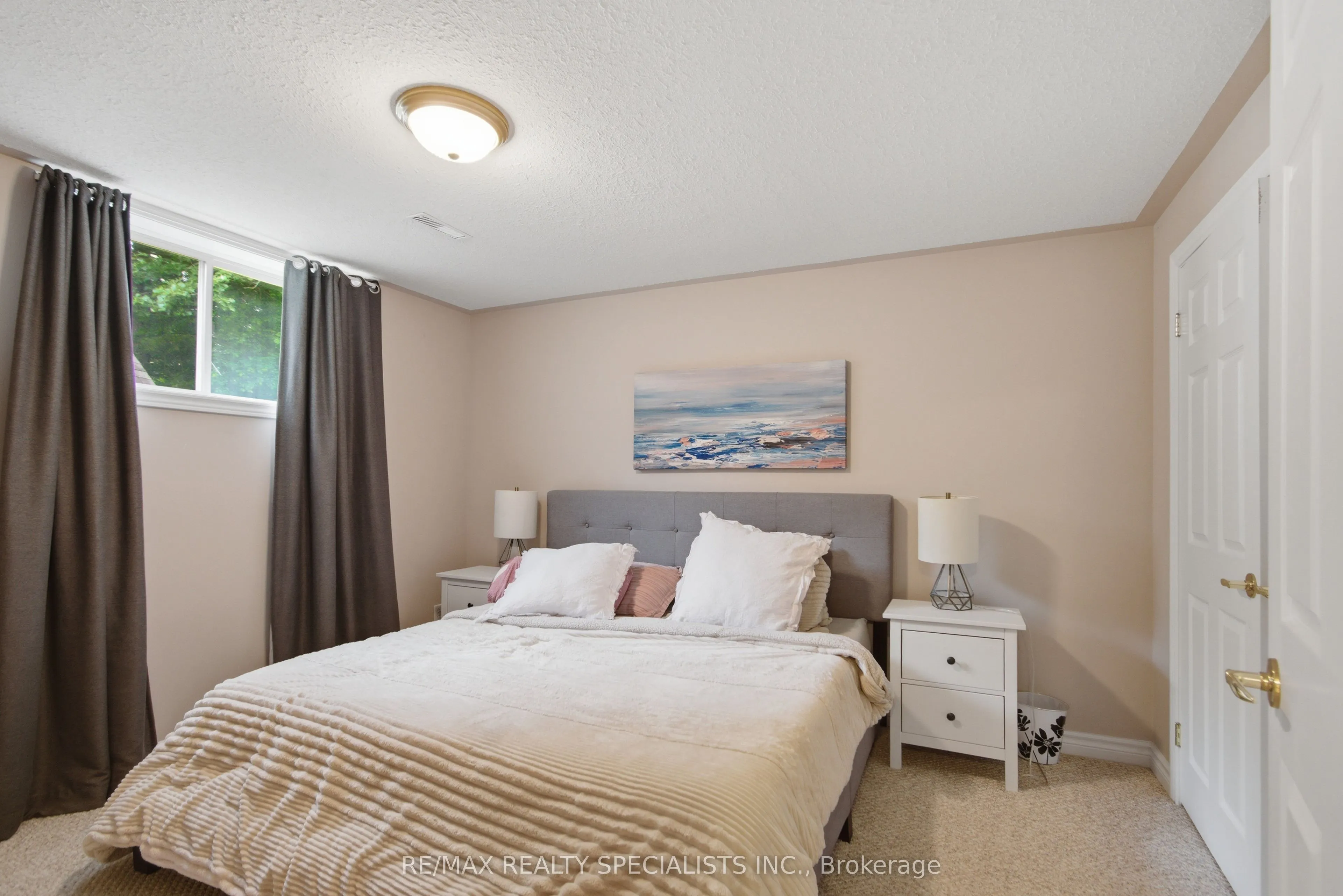 20 Stonegate Crescent