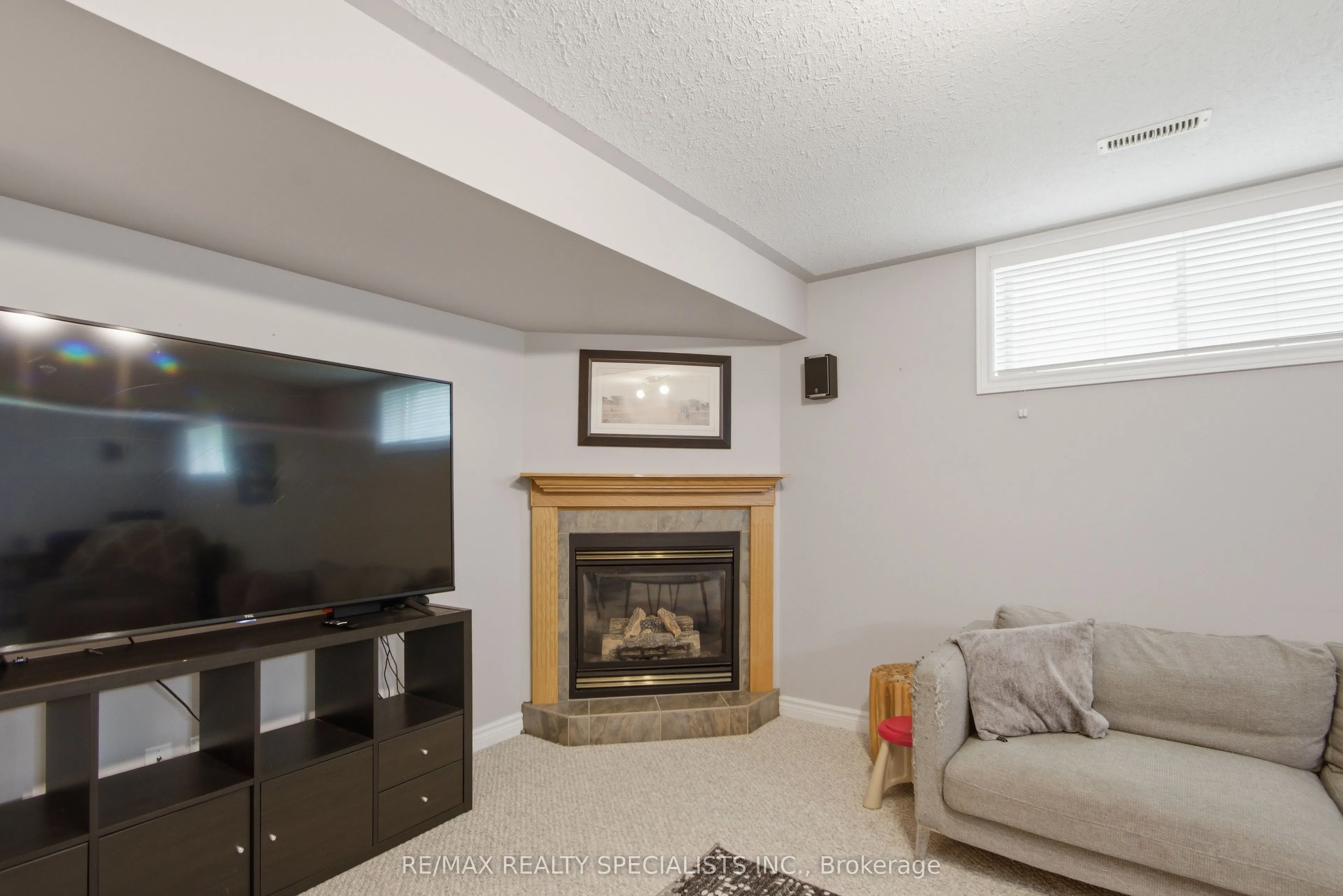 20 Stonegate Crescent