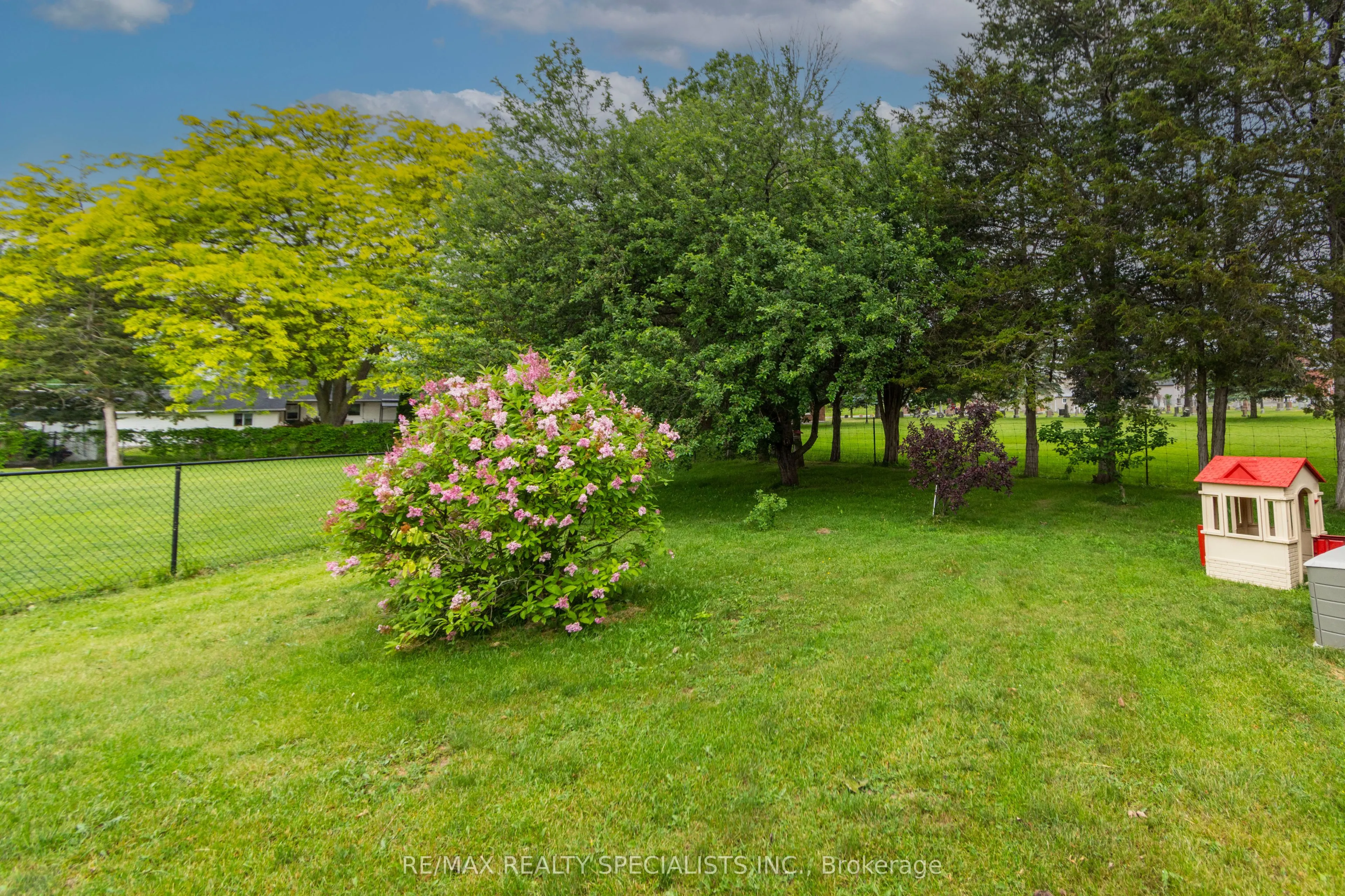 20 Stonegate Crescent