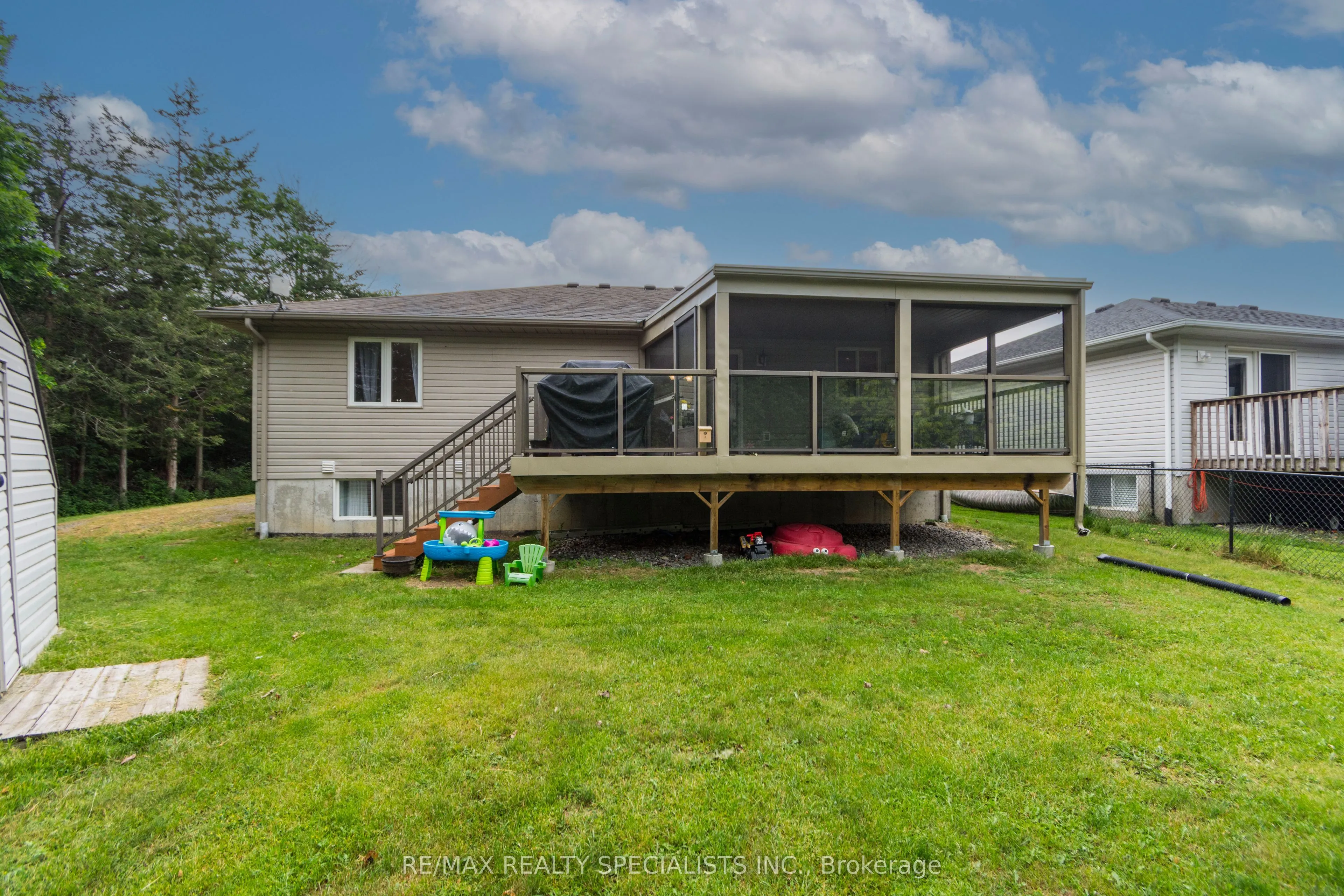 20 Stonegate Crescent