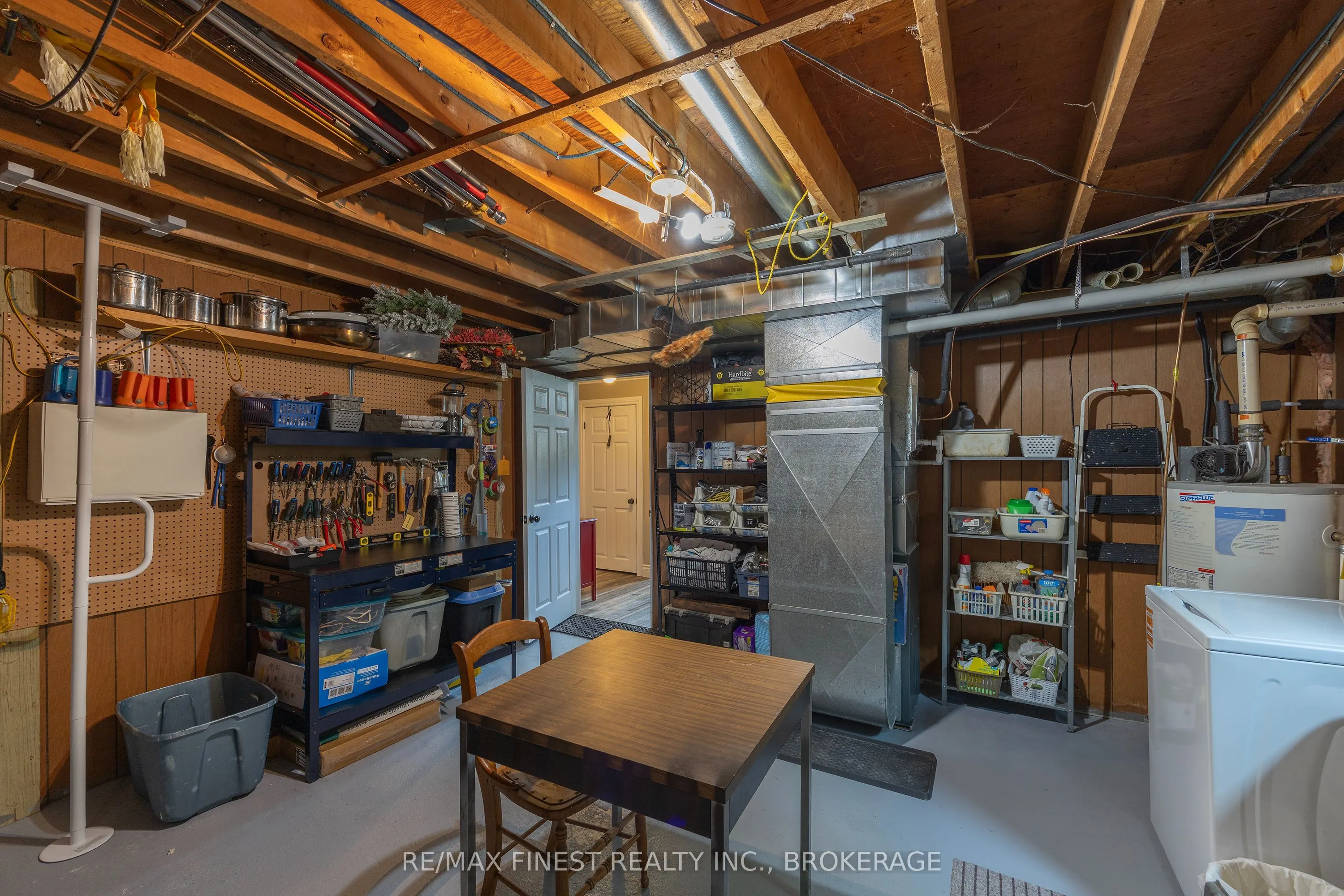 292 Bridge Street W