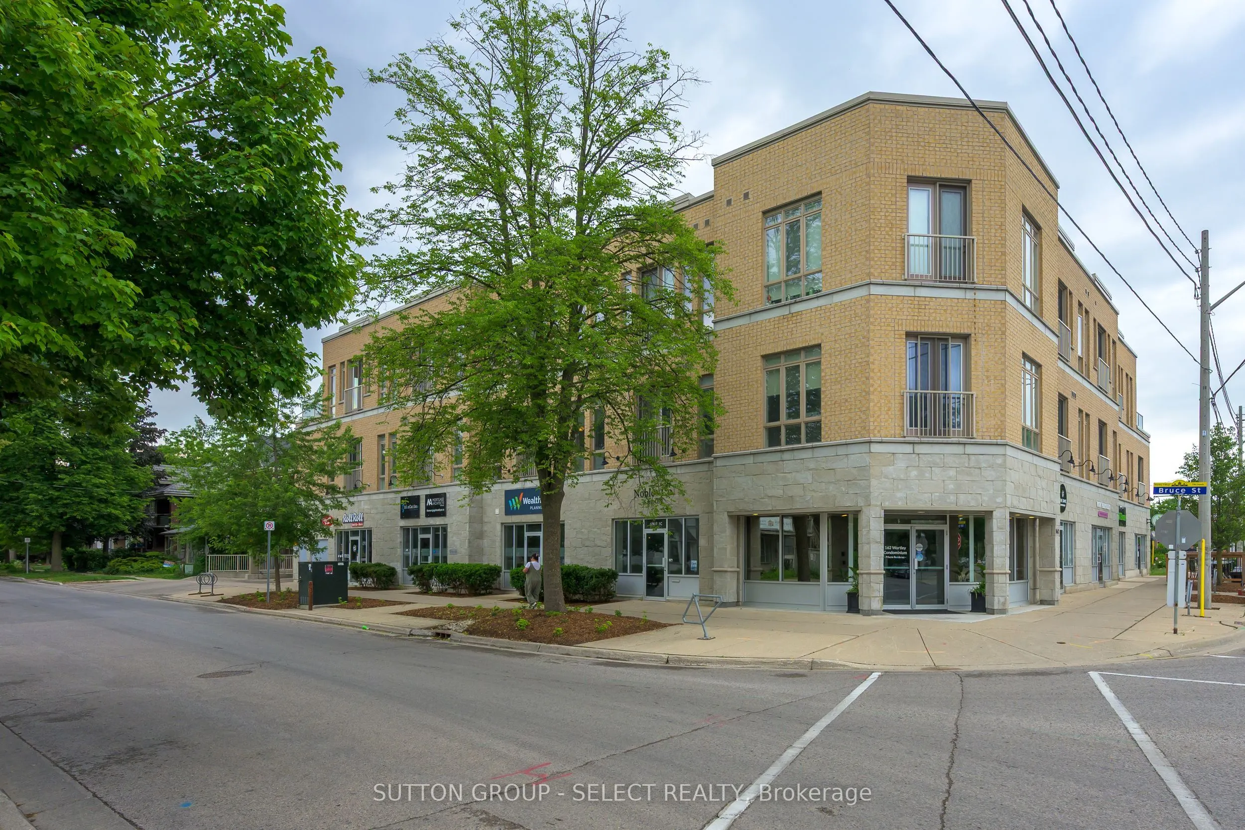 162 Wortley Road #305