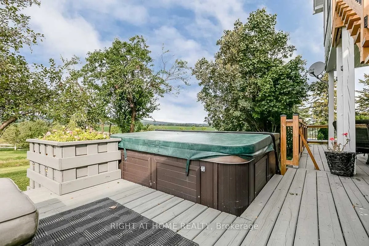 828350 Mulmur Nottawasaga Townline