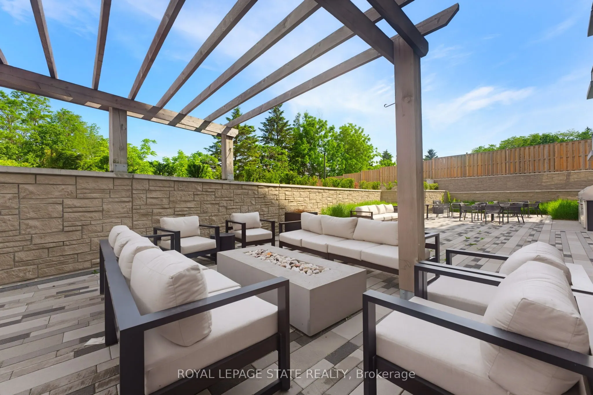 16 Markle Crescent #513