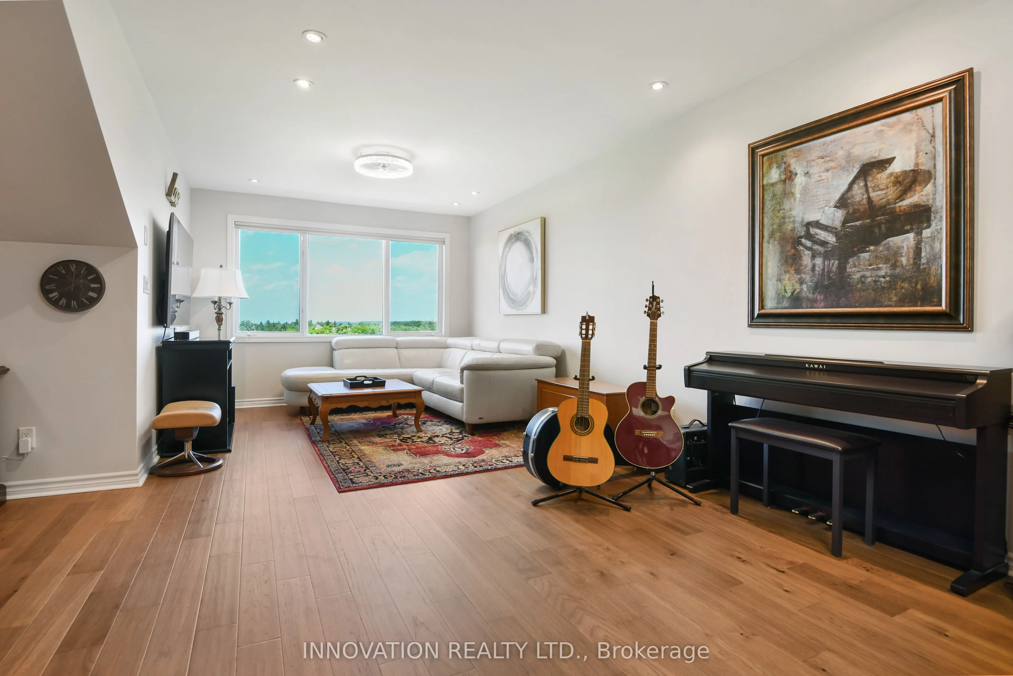 150 Robson Court #2C