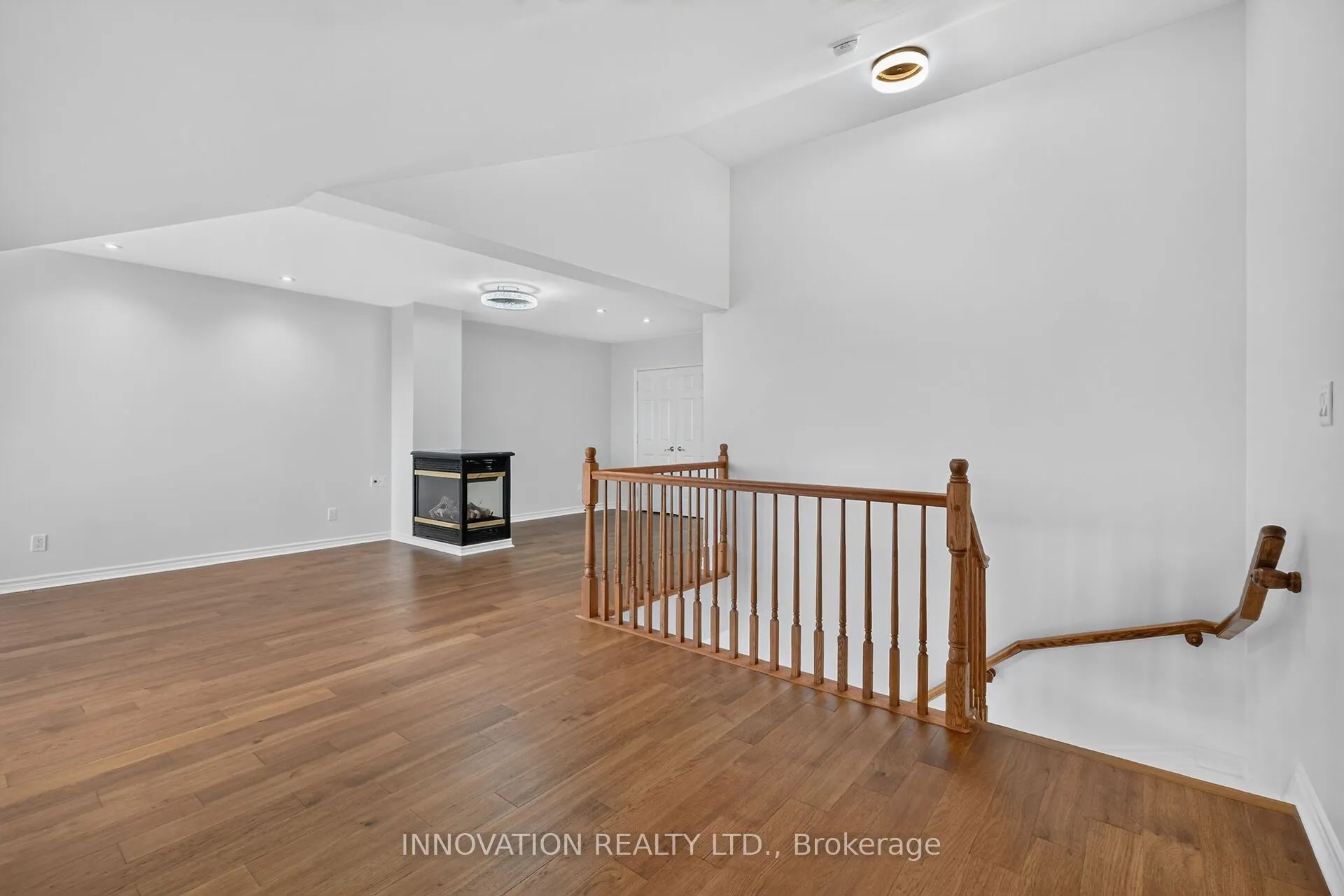 150 Robson Court #2C