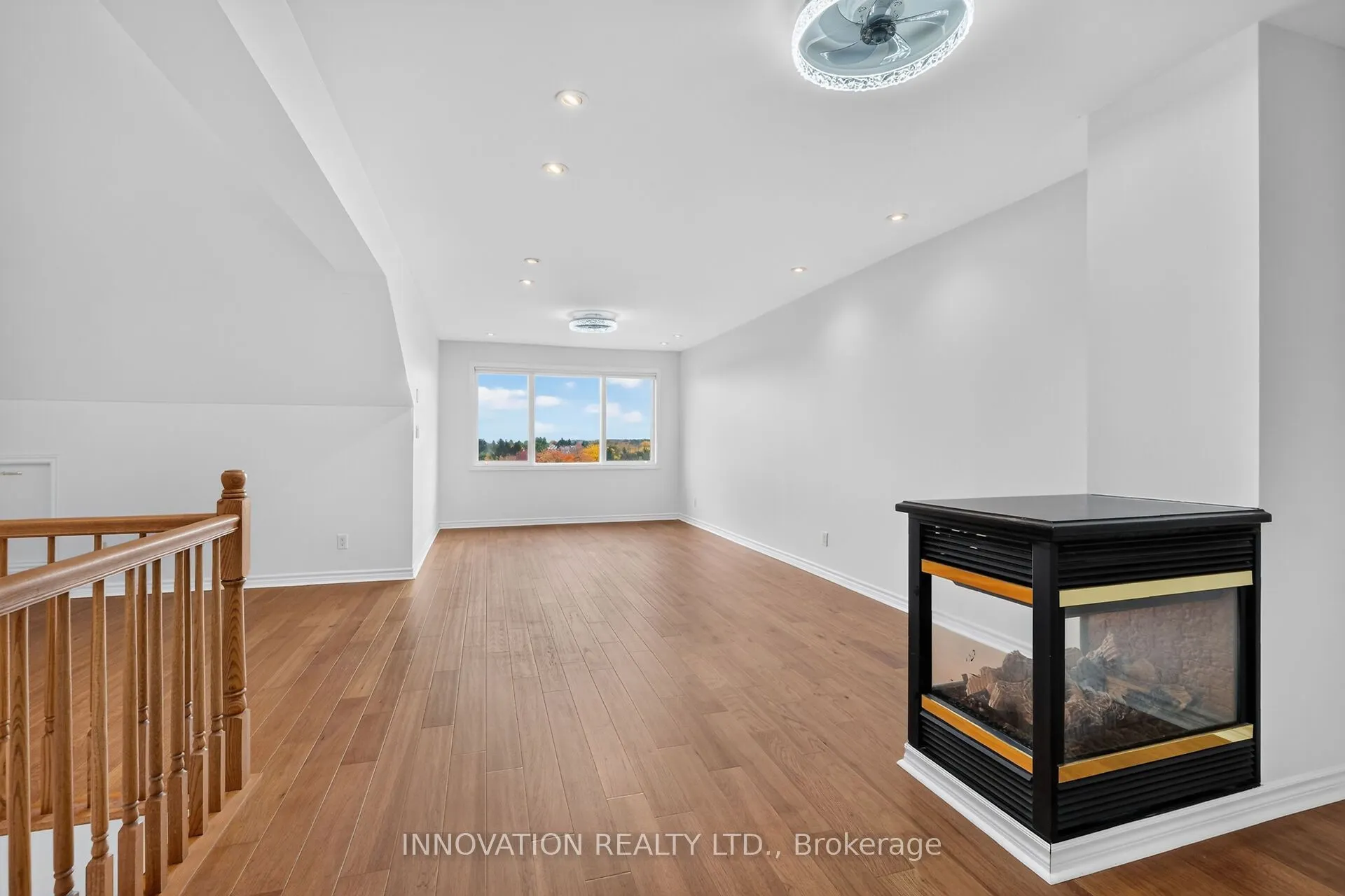 150 Robson Court #2C