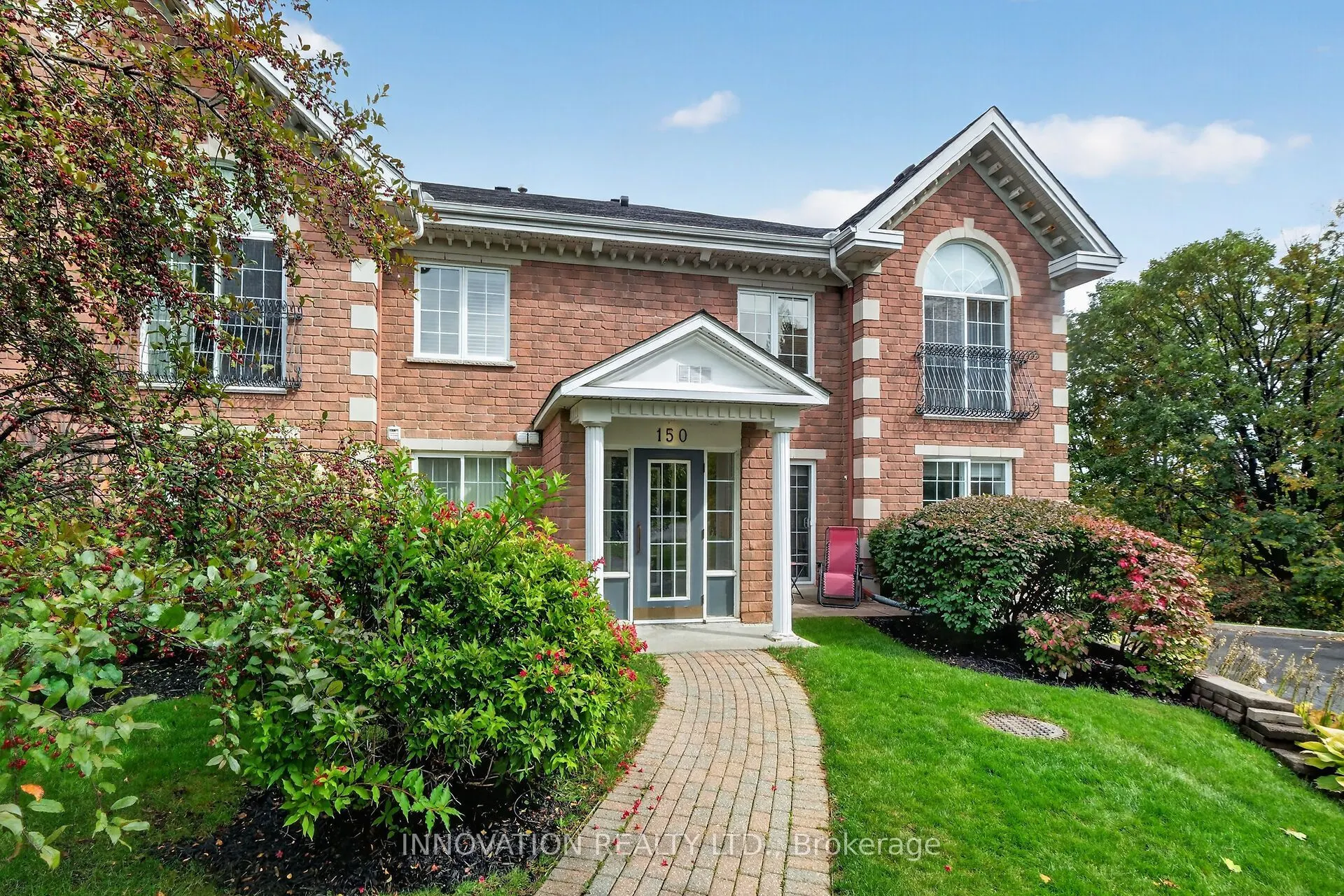 150 Robson Court #2C