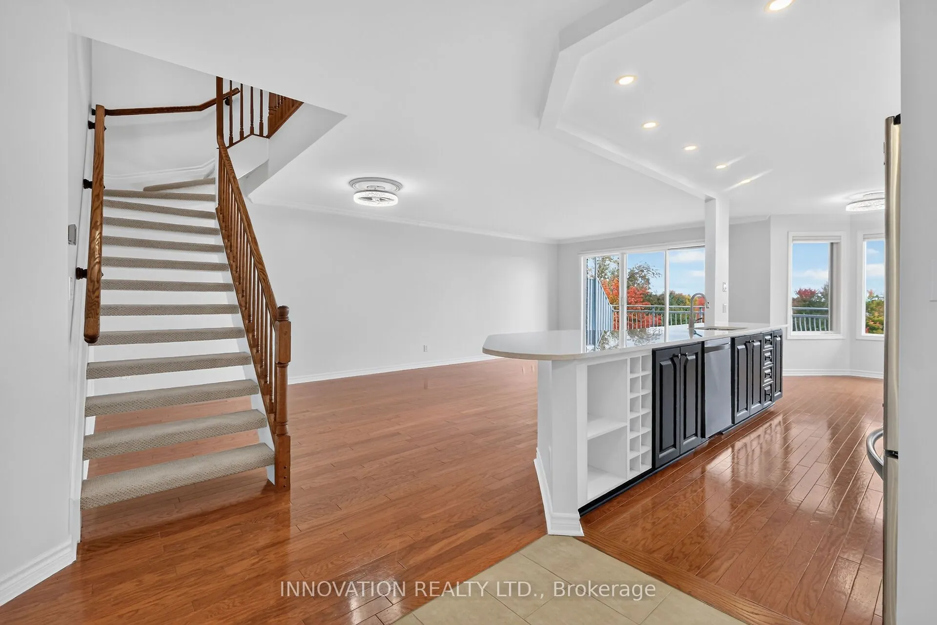 150 Robson Court #2C