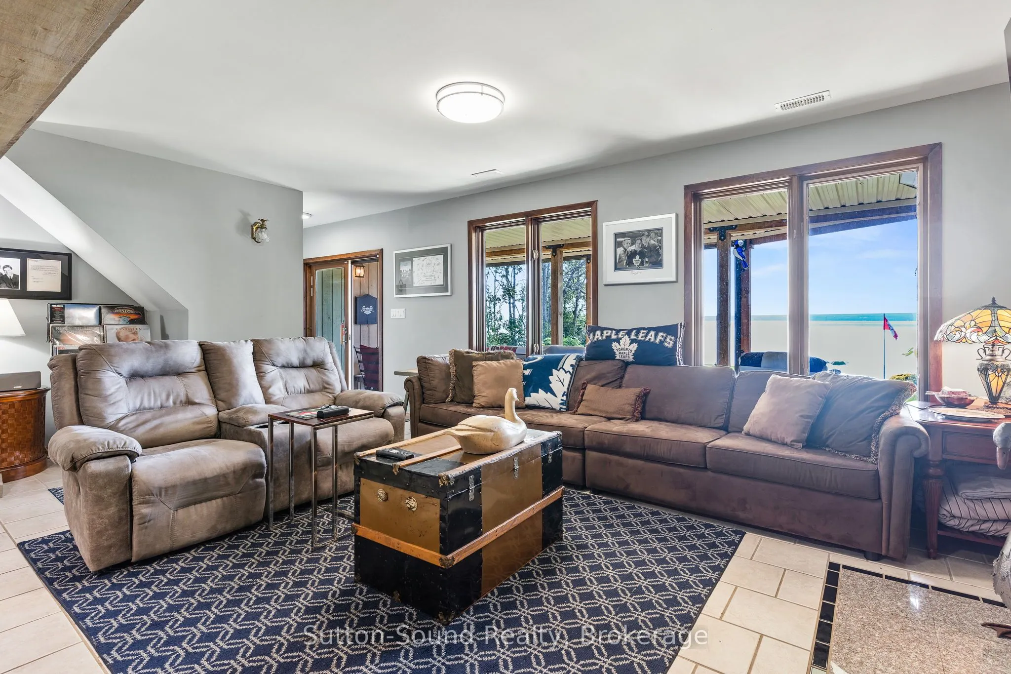 427 Balmy Beach Road