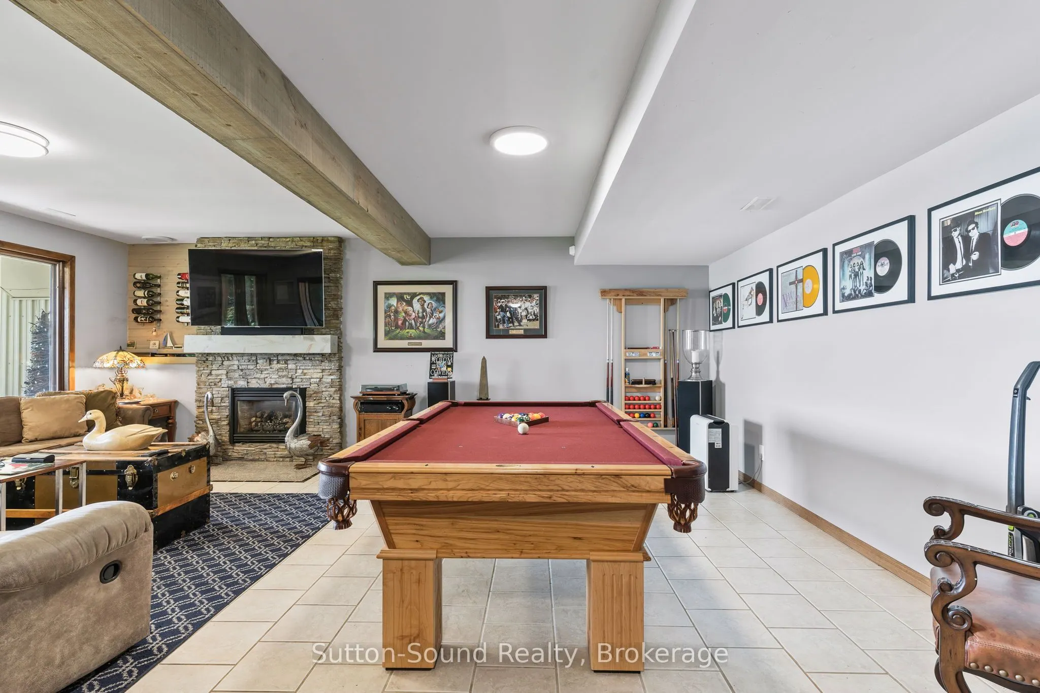 427 Balmy Beach Road