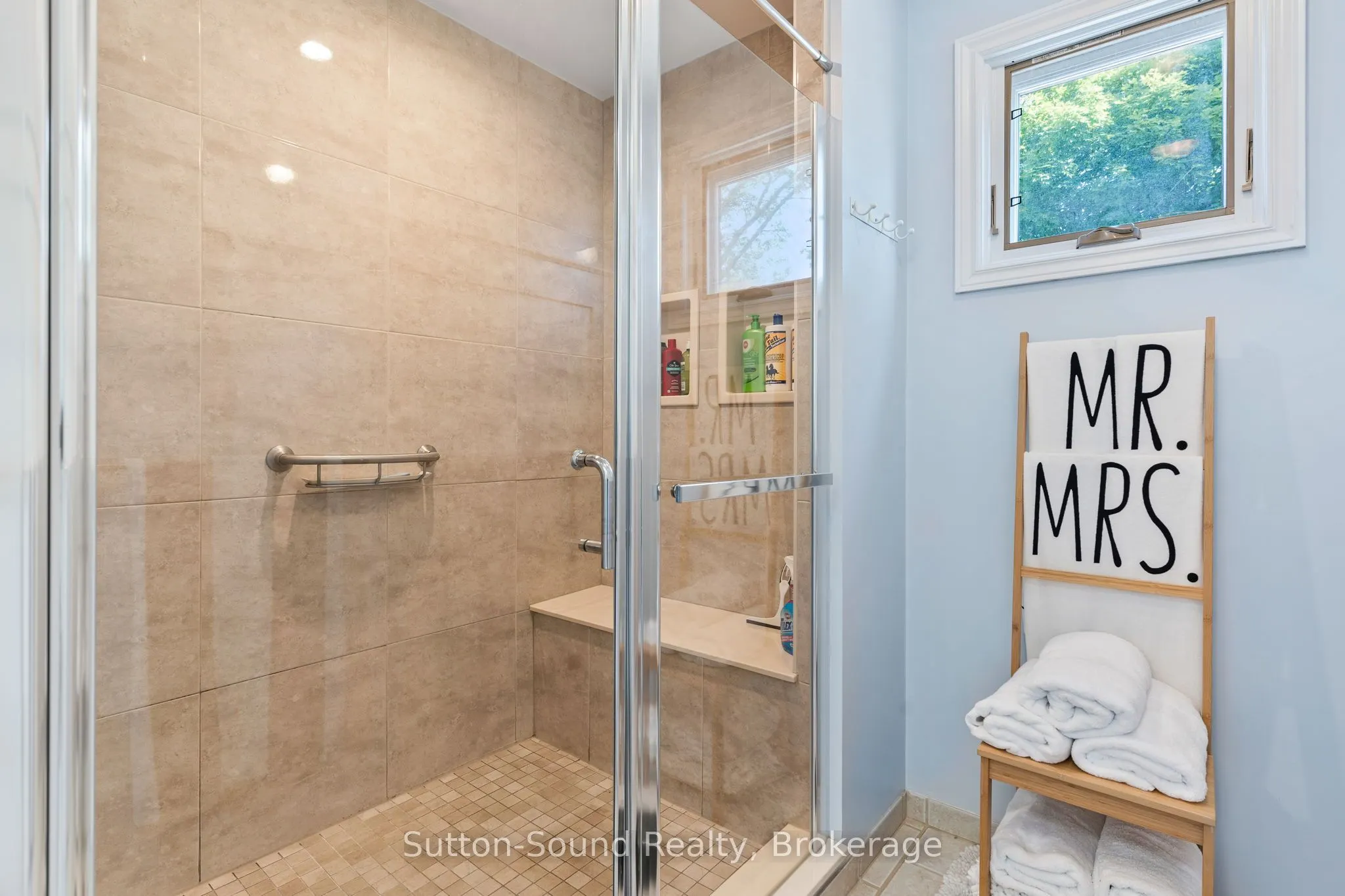 427 Balmy Beach Road
