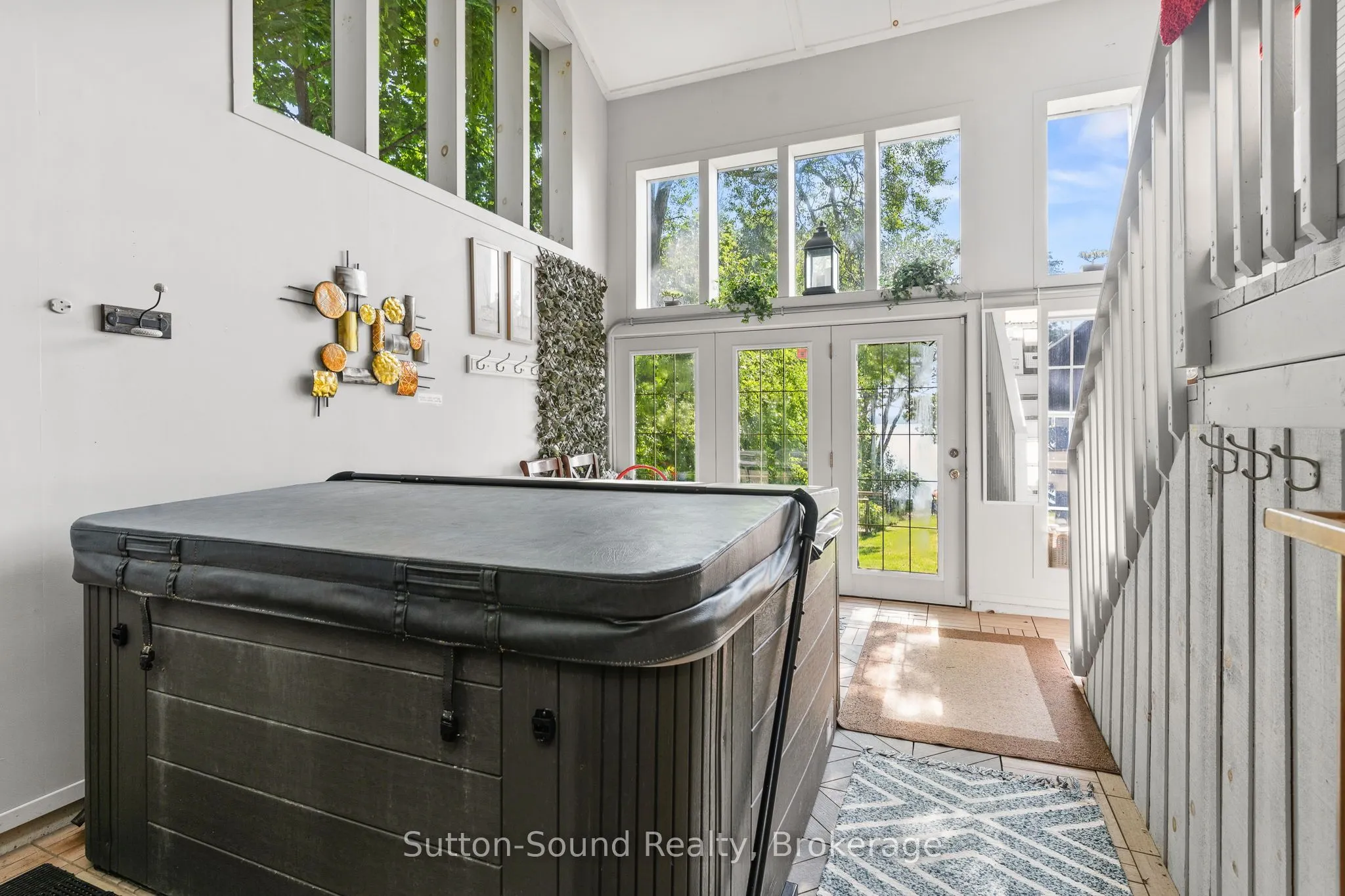 427 Balmy Beach Road