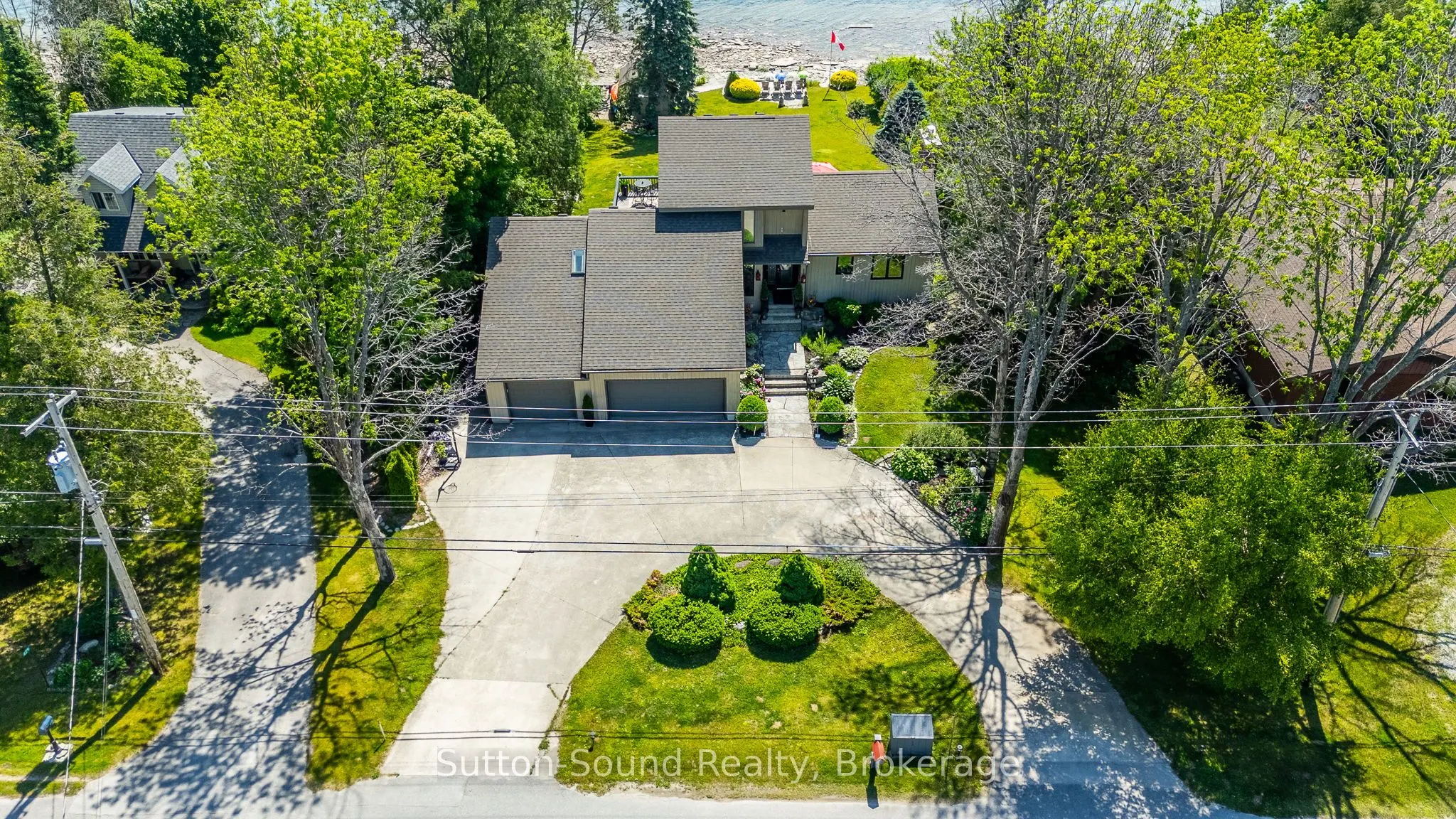 427 Balmy Beach Road