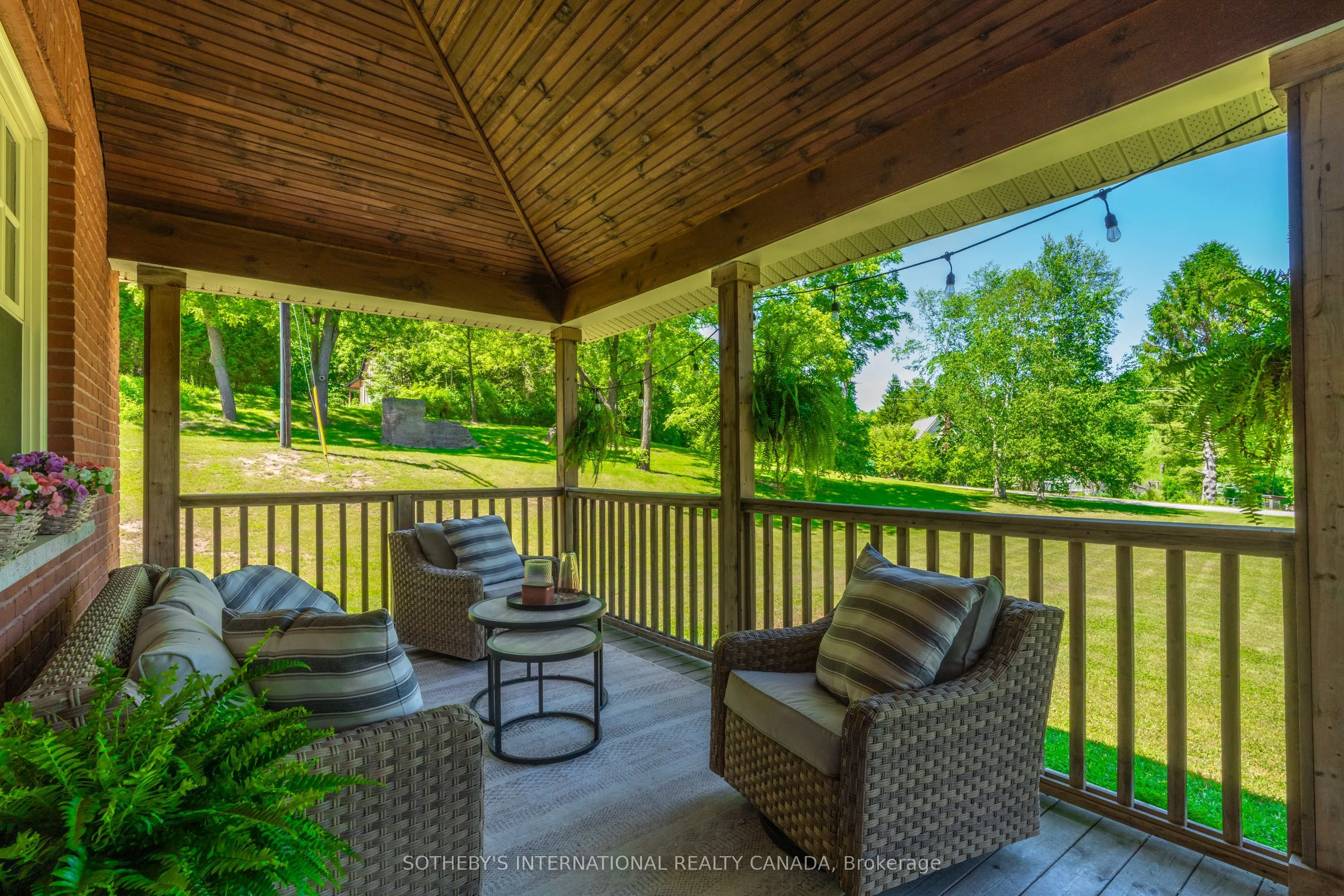 2877 McSherry Lane