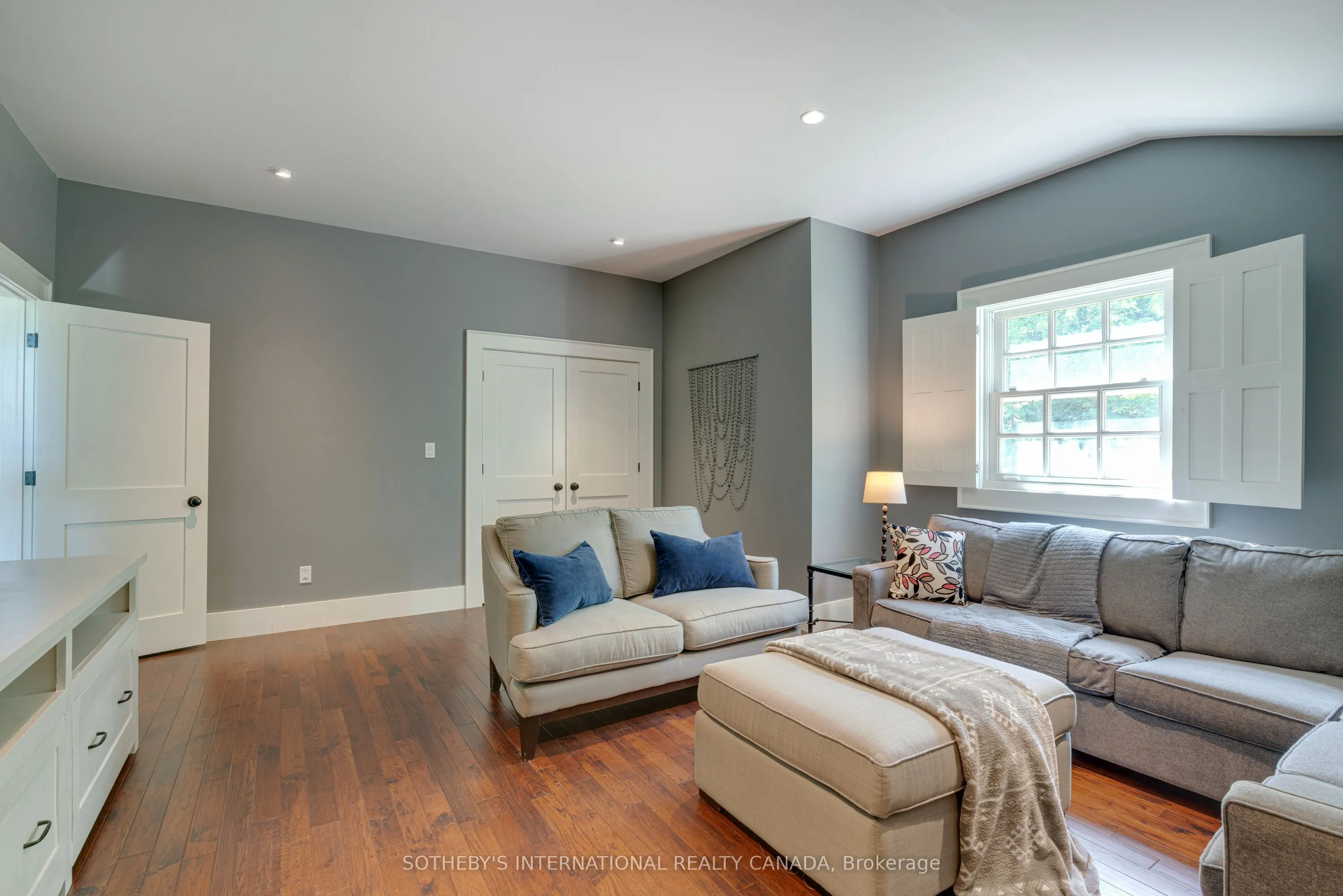 2877 McSherry Lane
