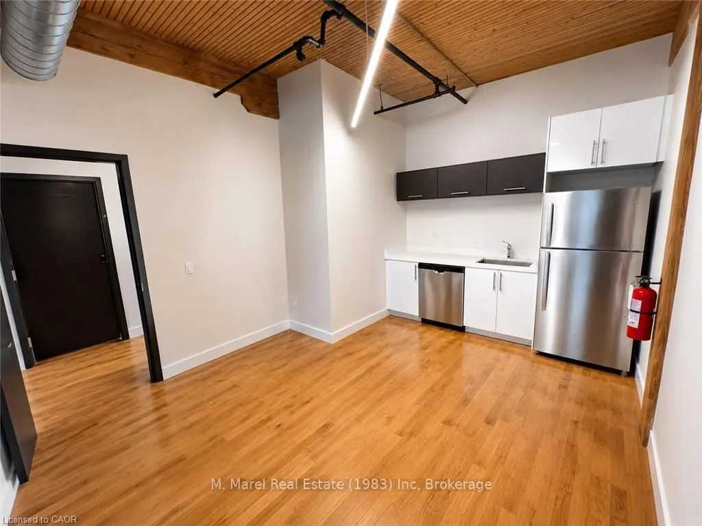 69 John Street S #450
