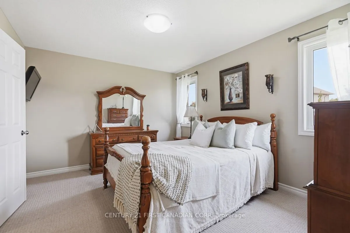 30 Pear Tree Avenue