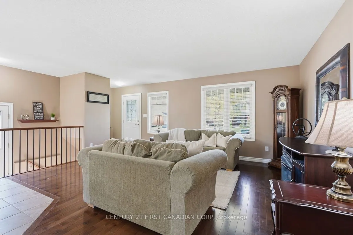 30 Pear Tree Avenue