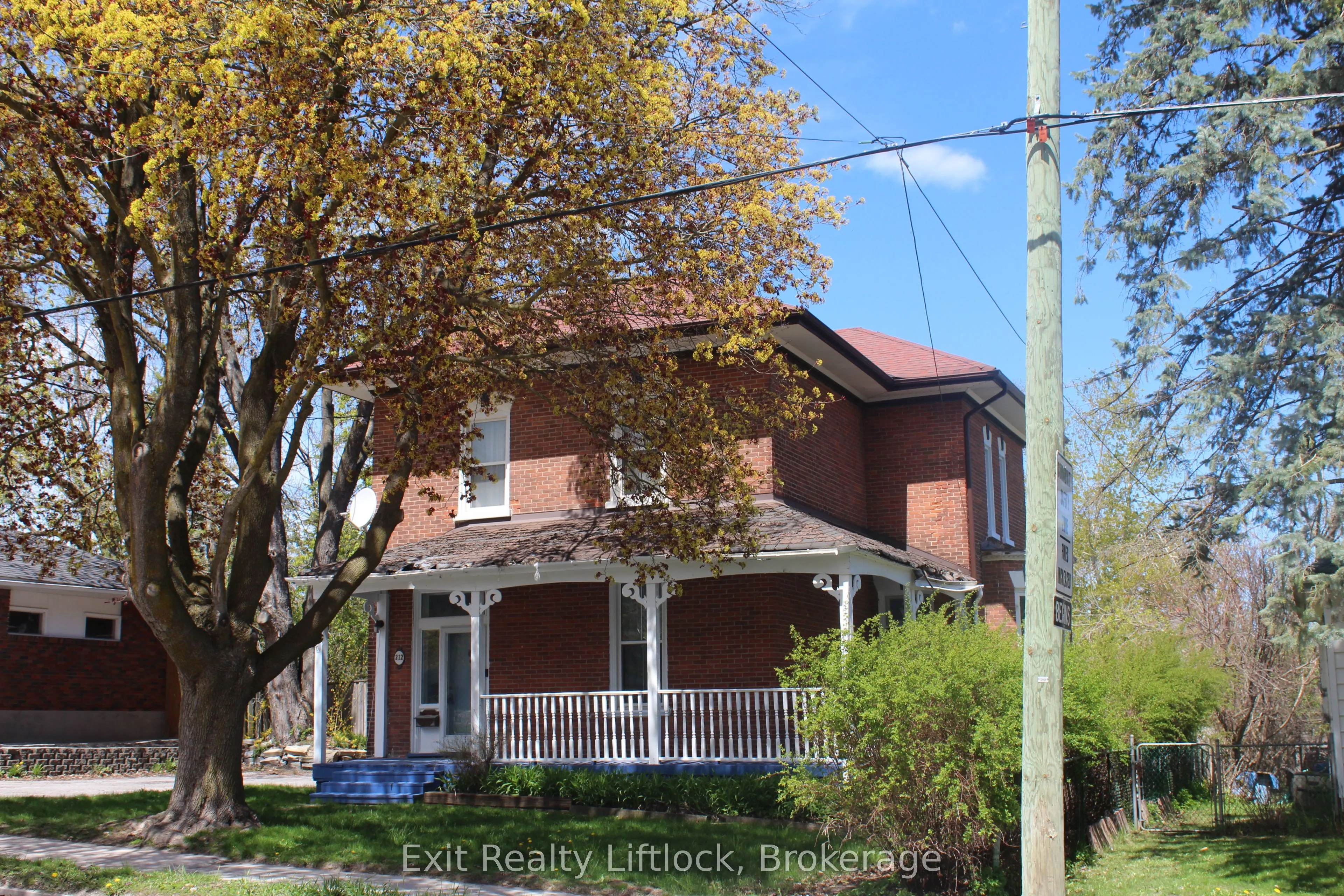 212 Barnardo Avenue