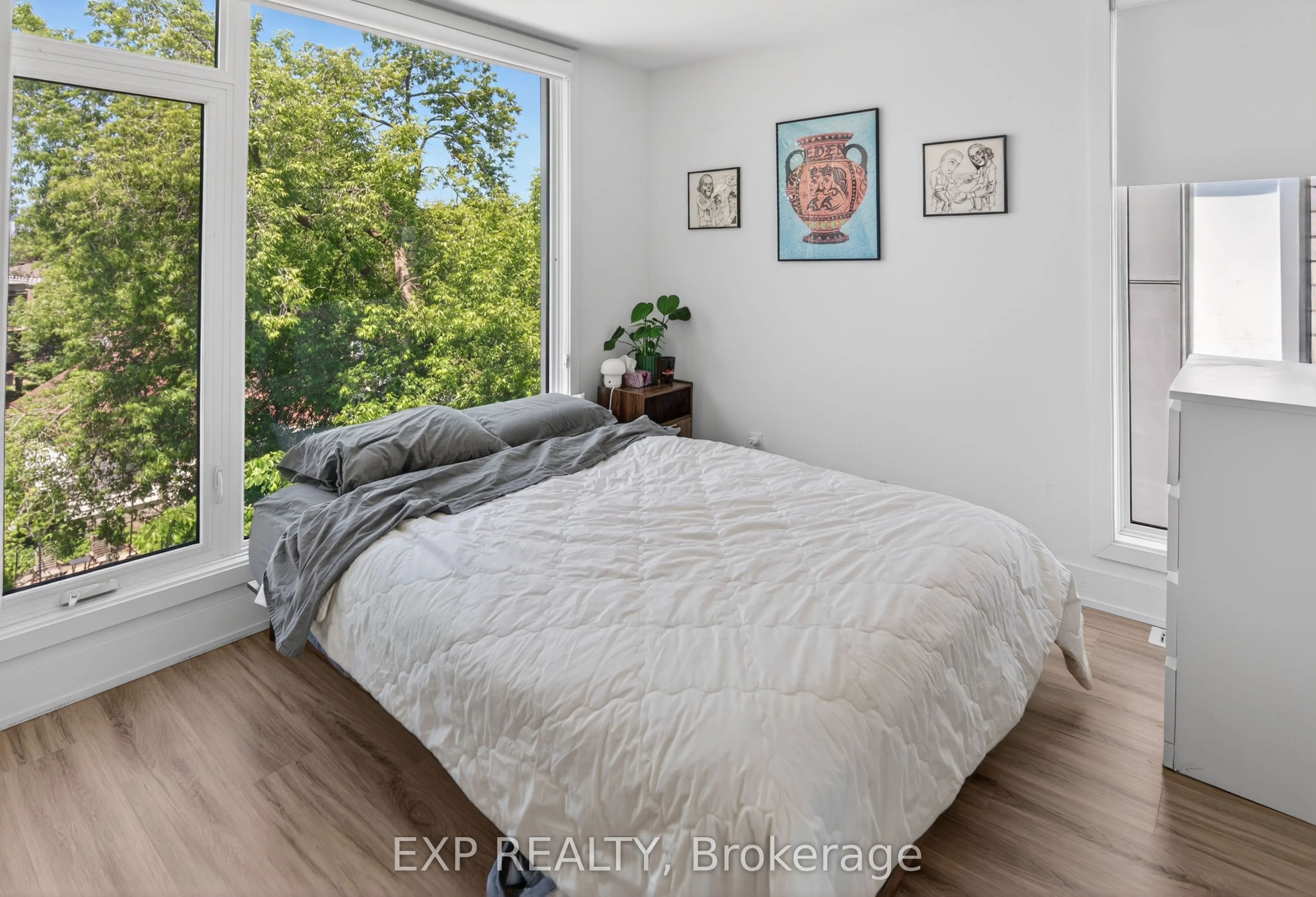273 DUNCAIRN Avenue