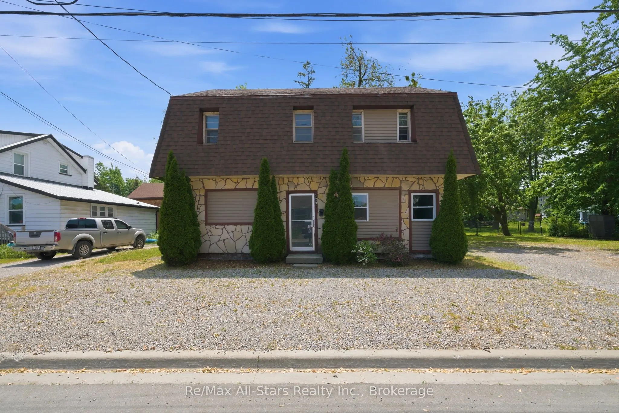 103 Durham Street W