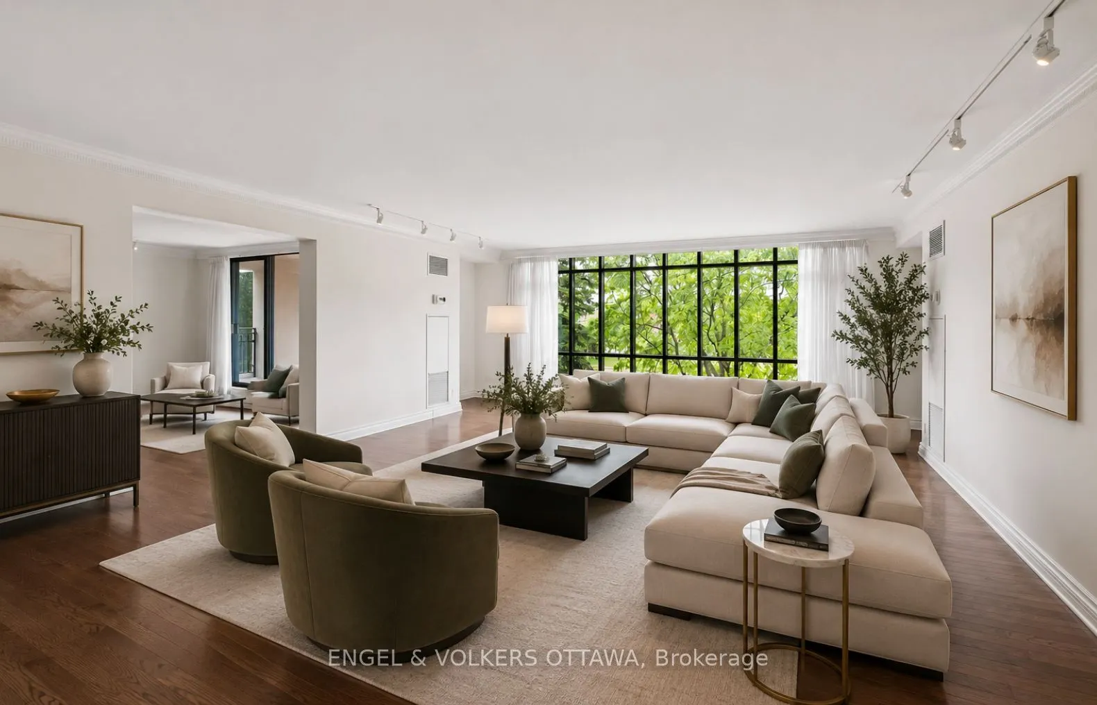 111 Echo Drive #406