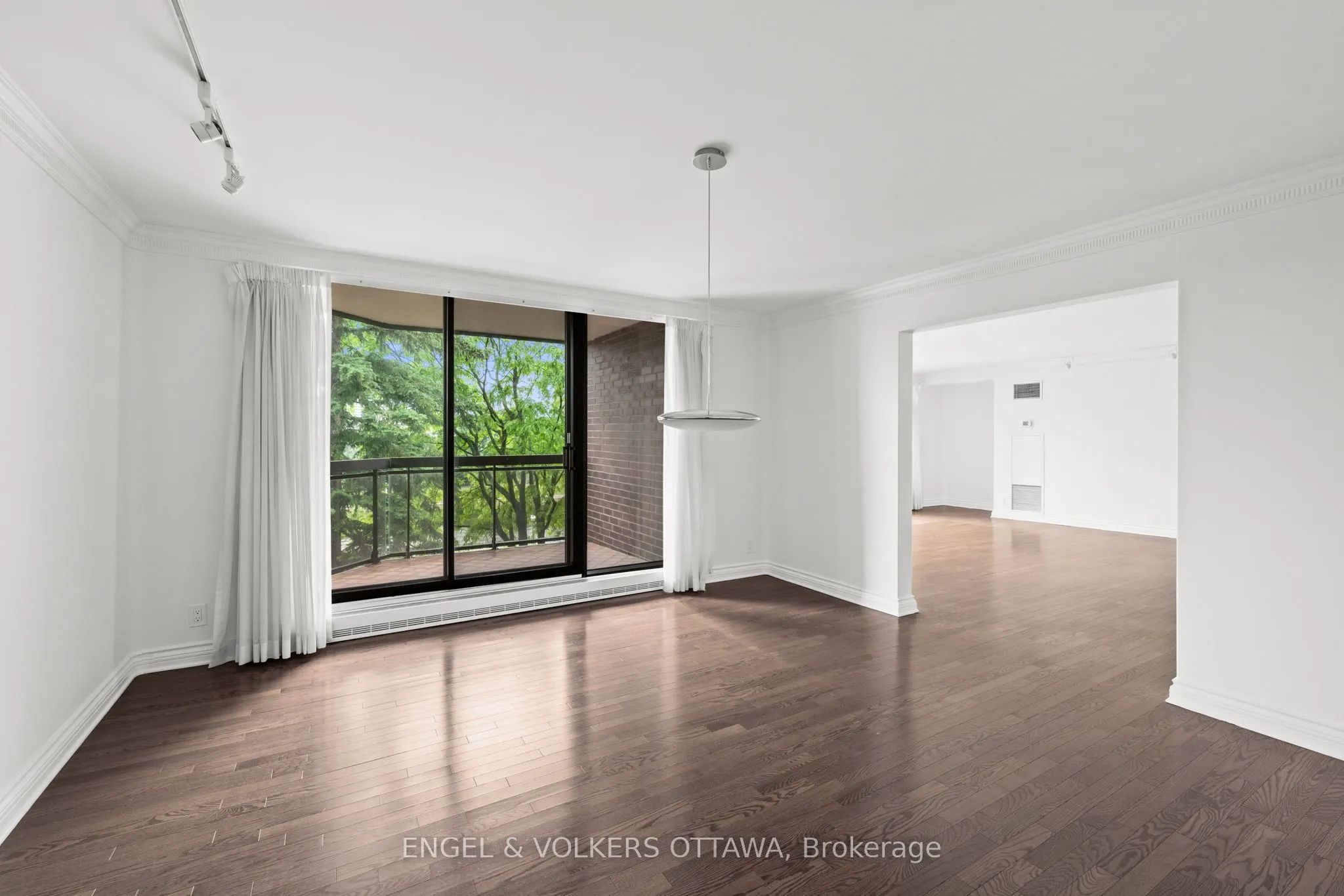 111 Echo Drive #406