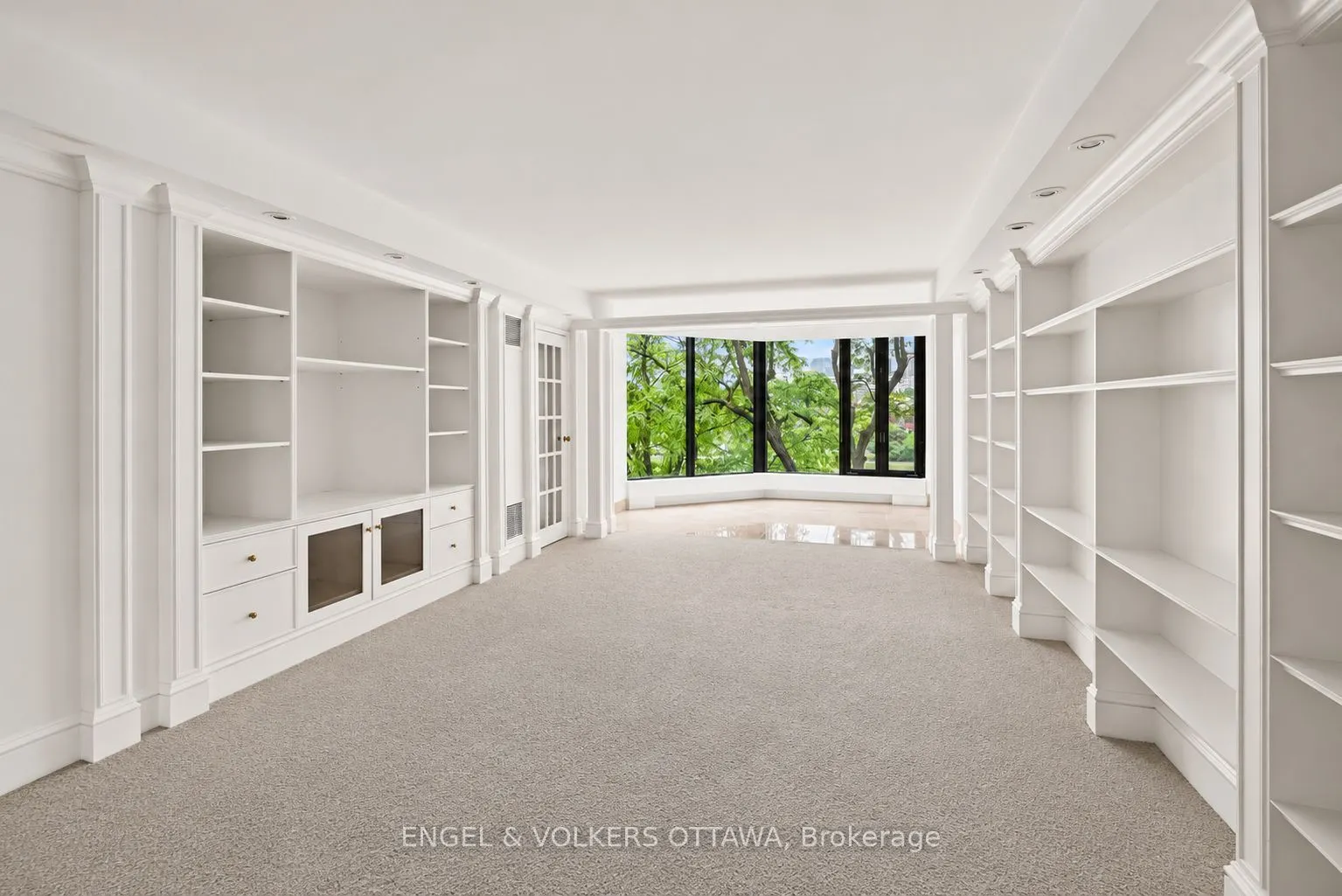 111 Echo Drive #406