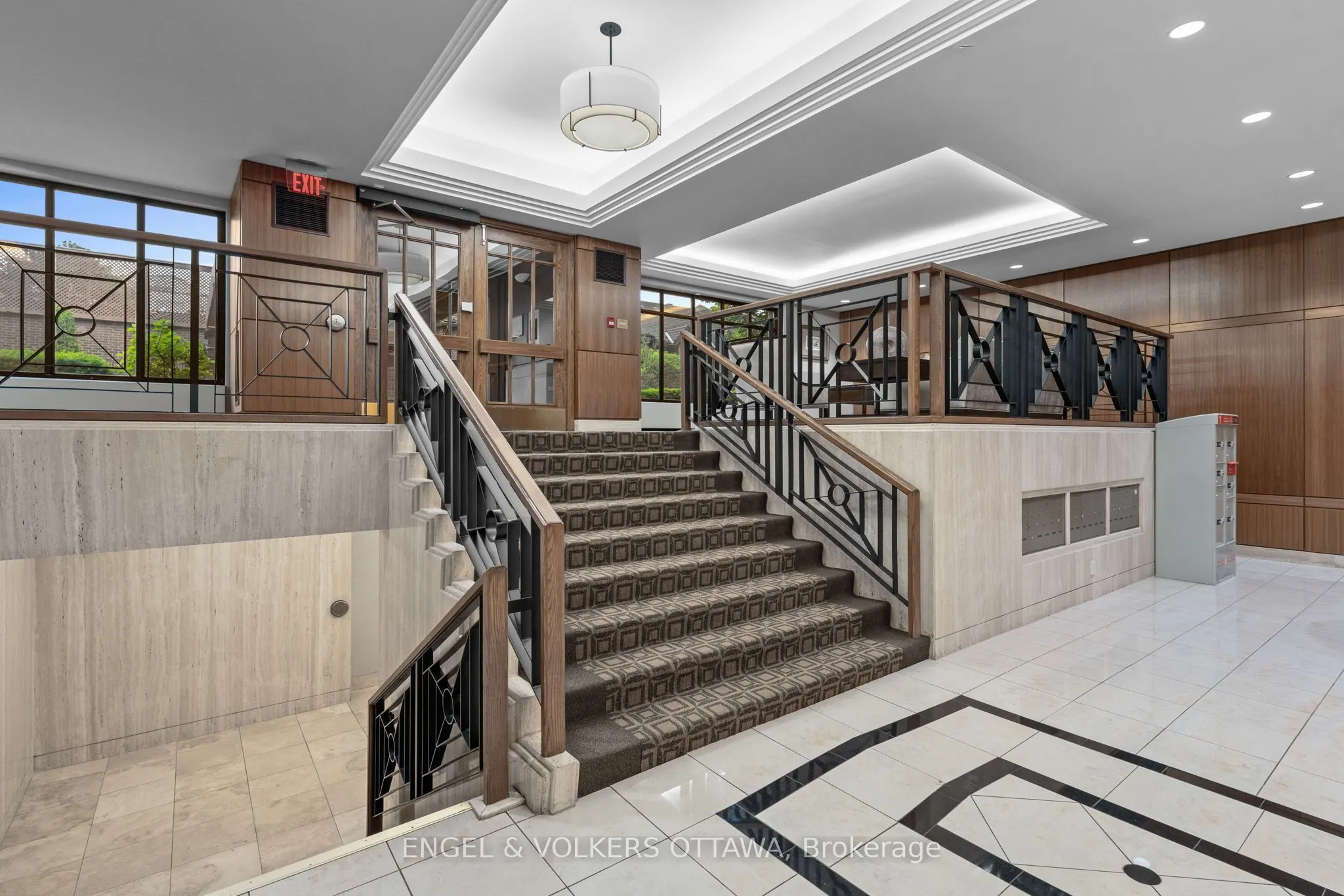 111 Echo Drive #406