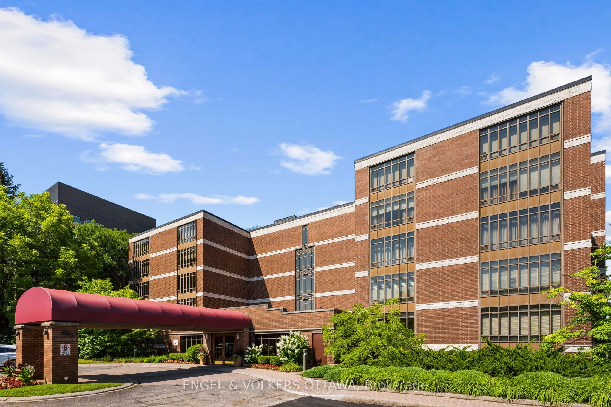 111 Echo Drive #406