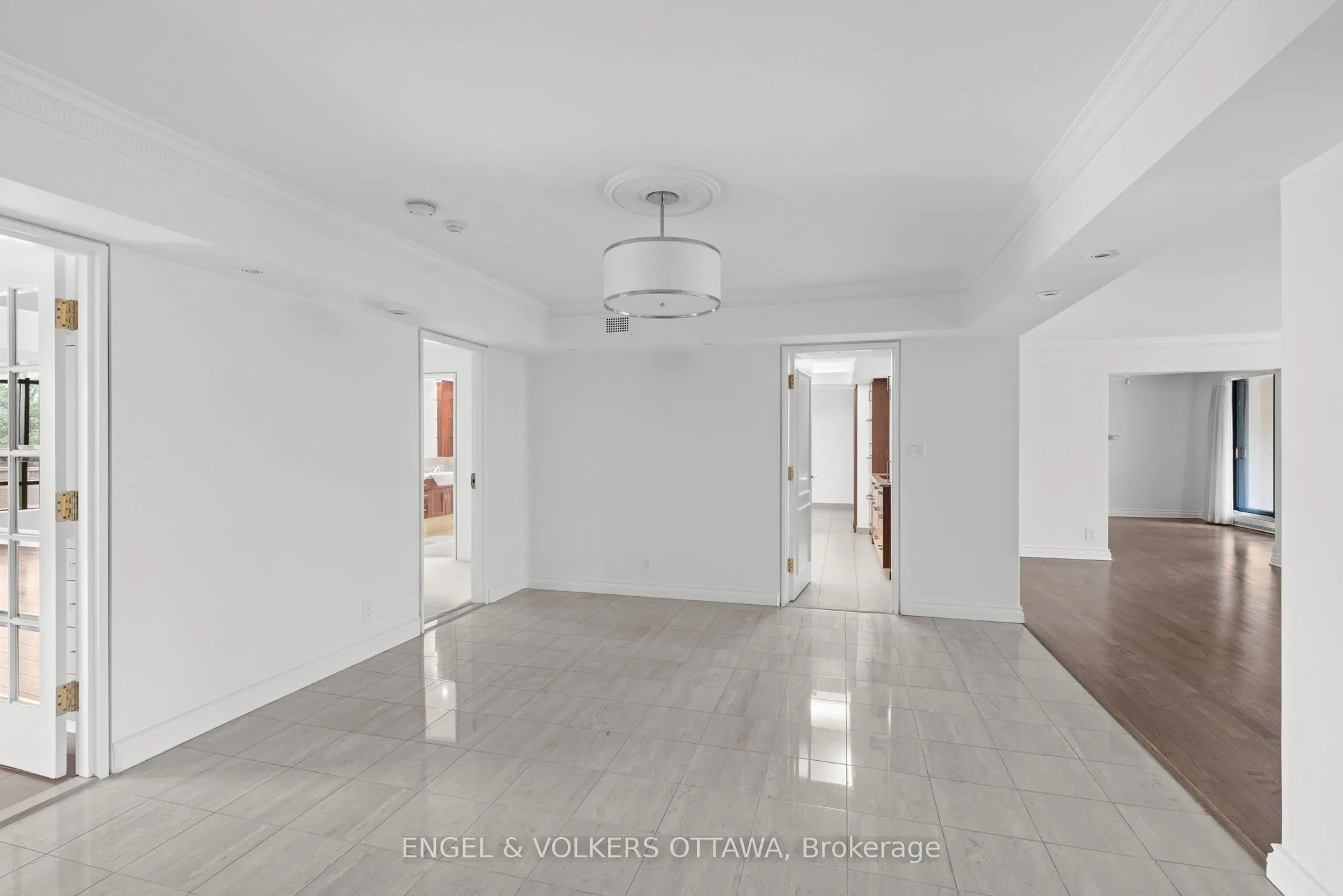 111 Echo Drive #406