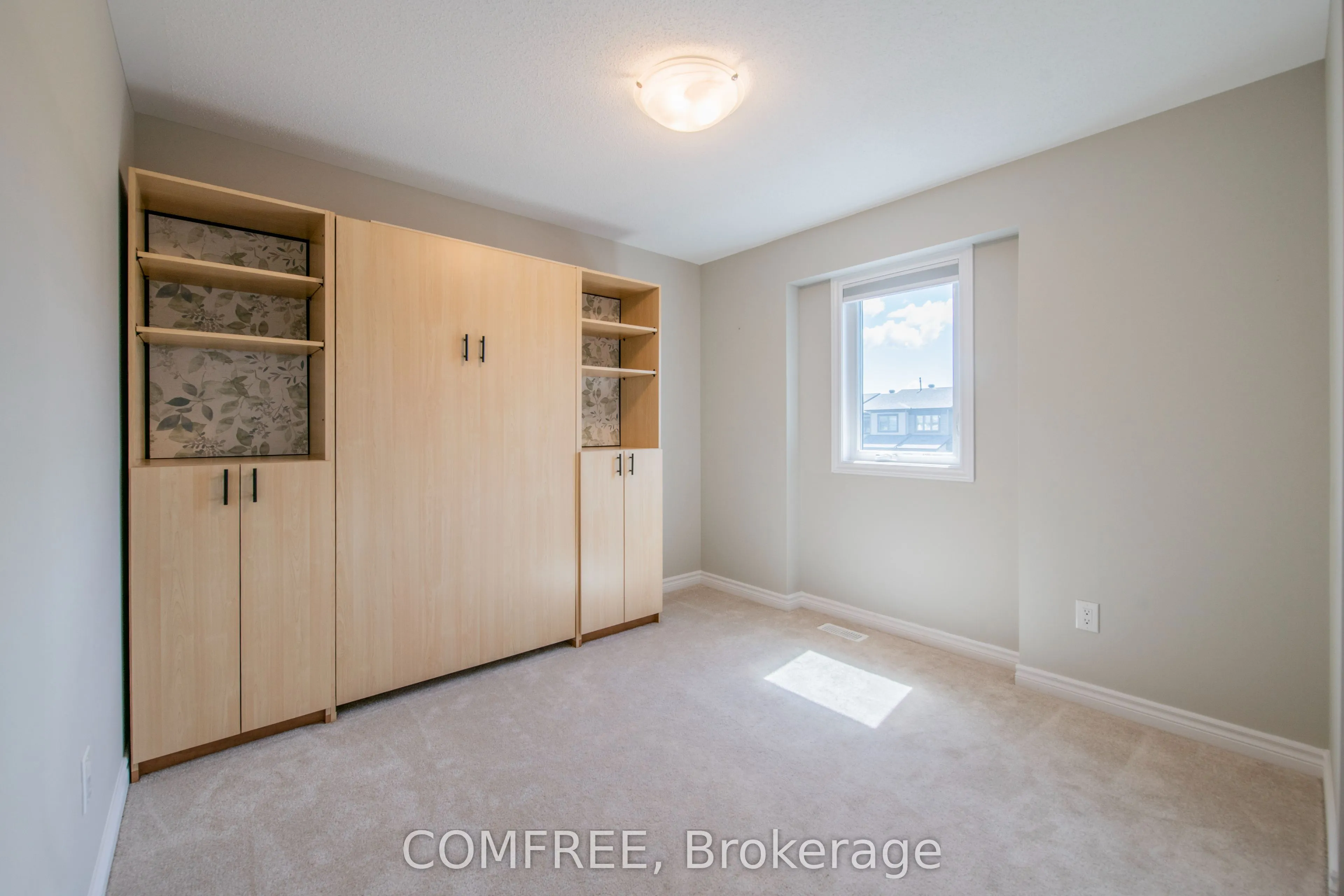 206 Kimpton Drive
