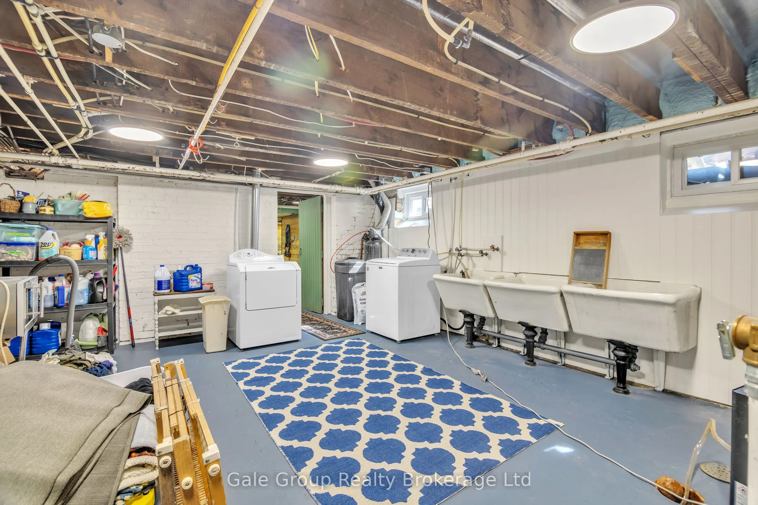 105 Vansittart Avenue