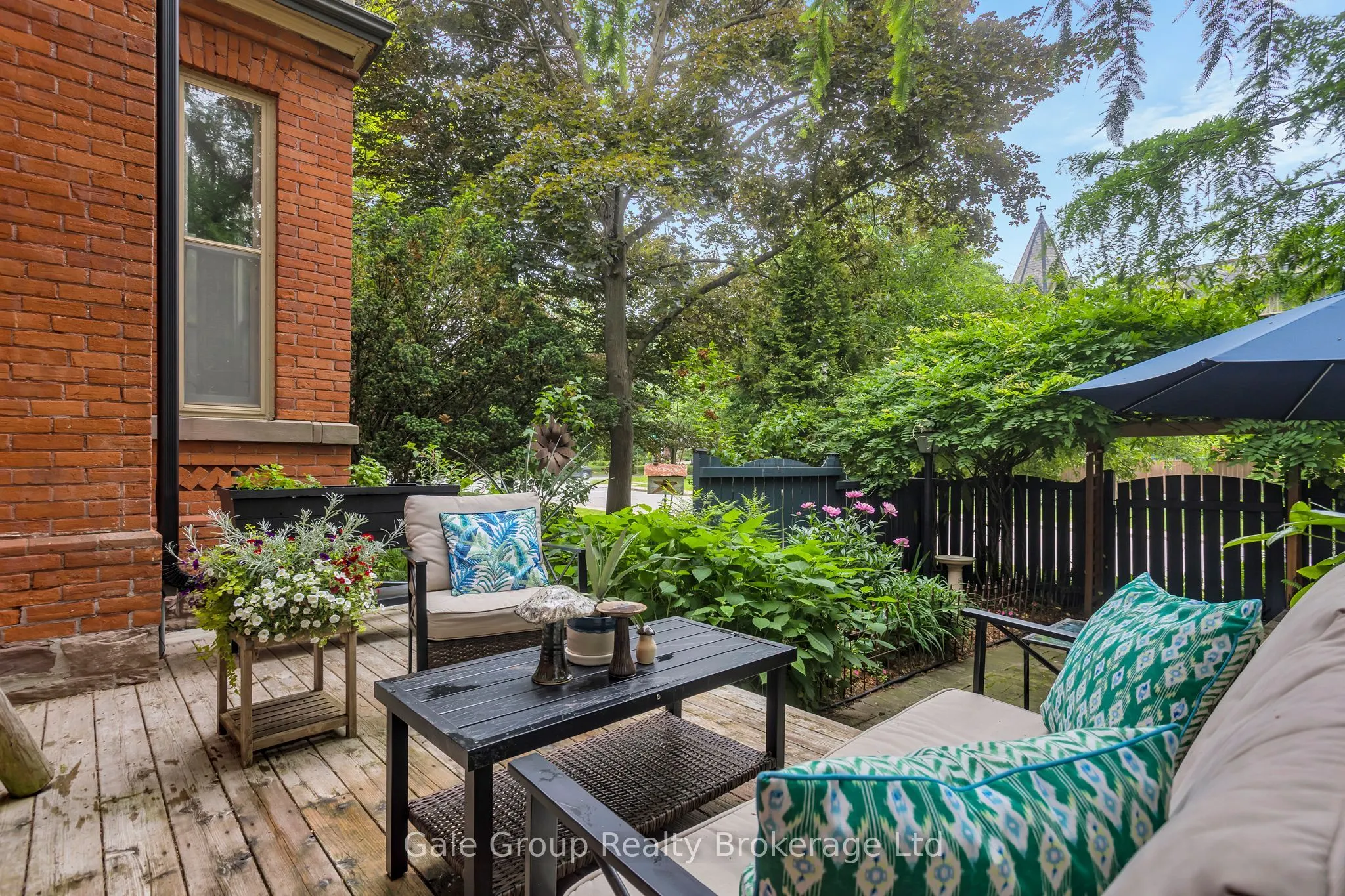 105 Vansittart Avenue