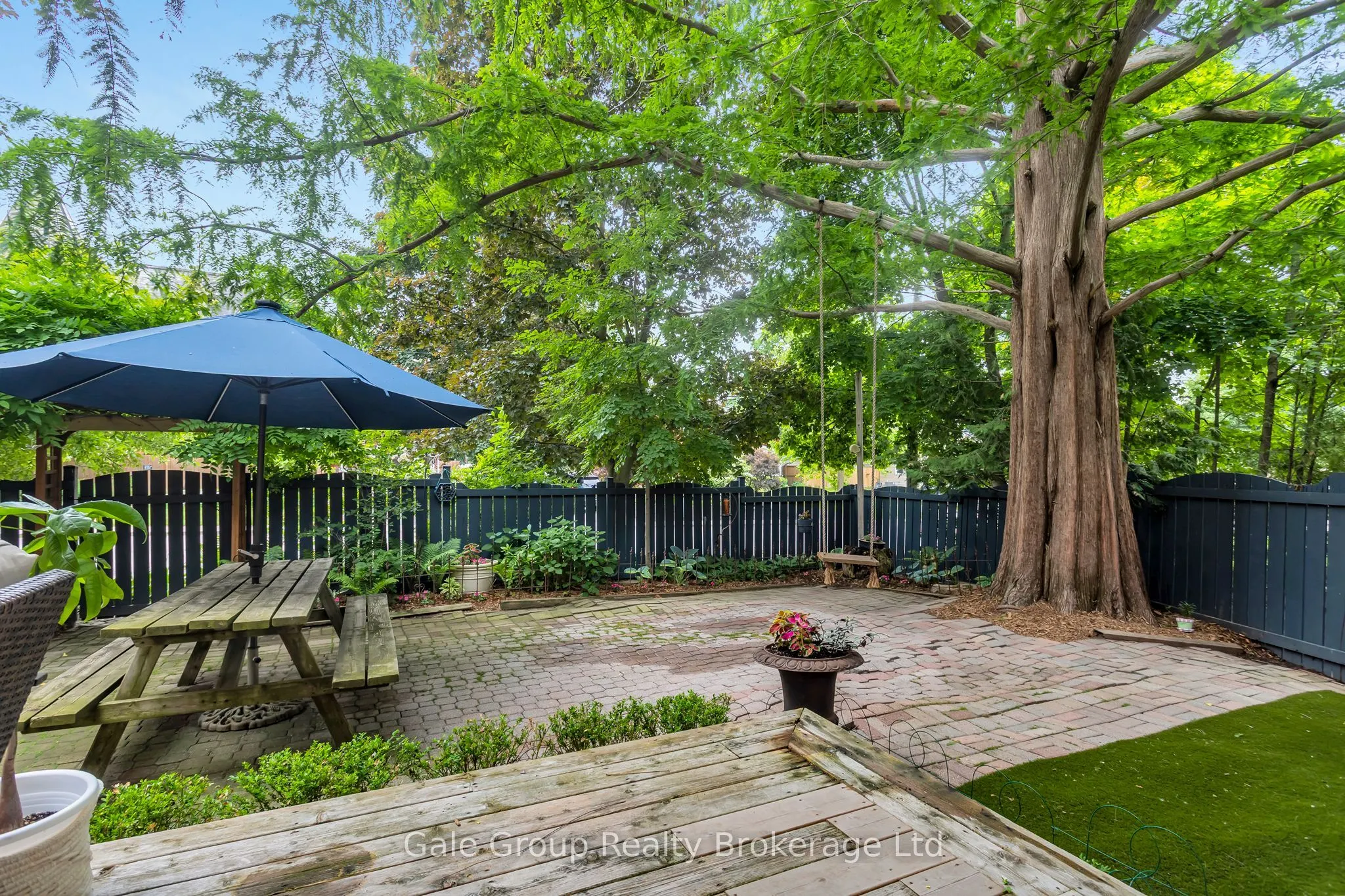 105 Vansittart Avenue