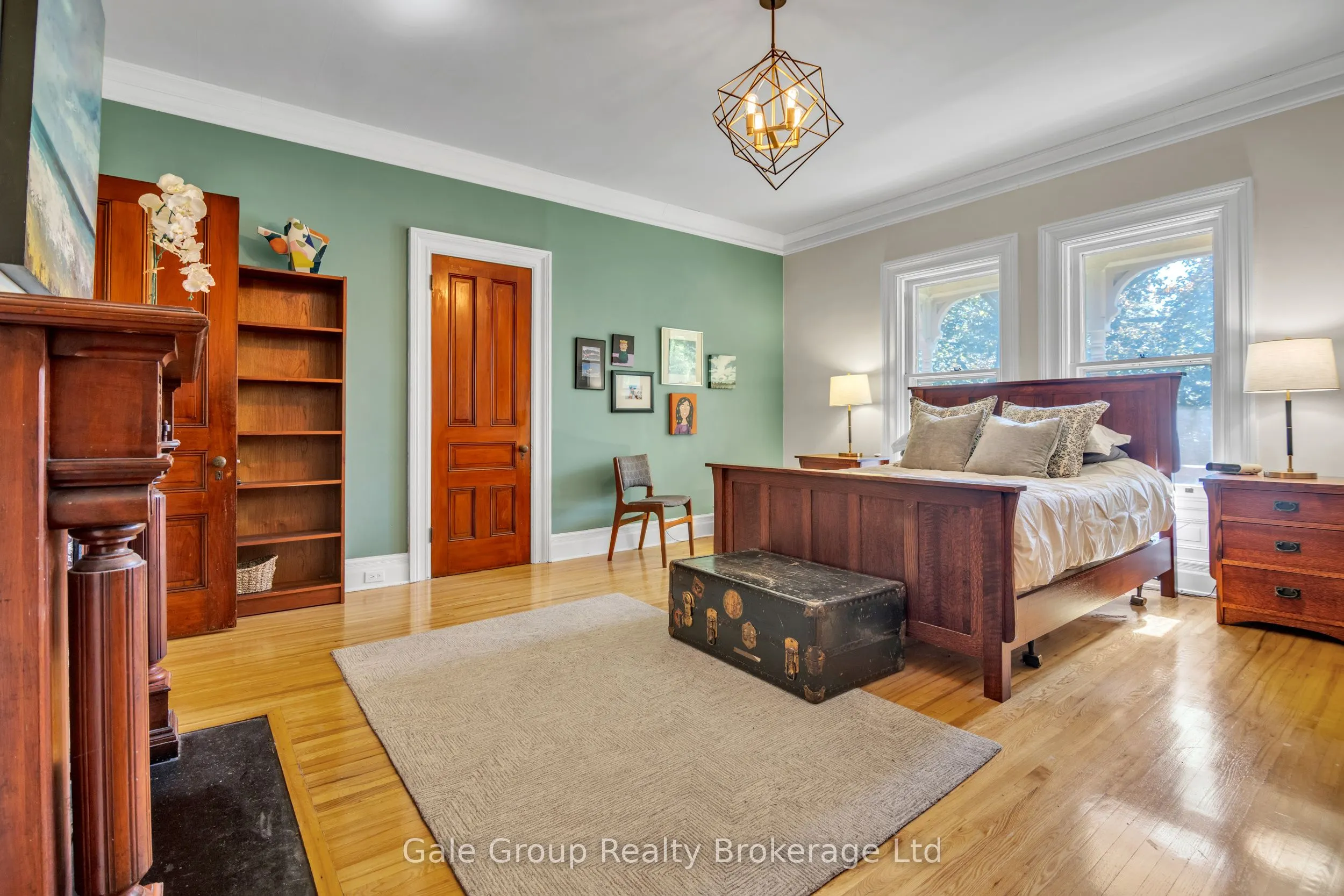 105 Vansittart Avenue