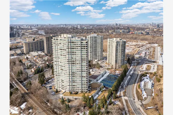 1480 Riverside Drive #2204