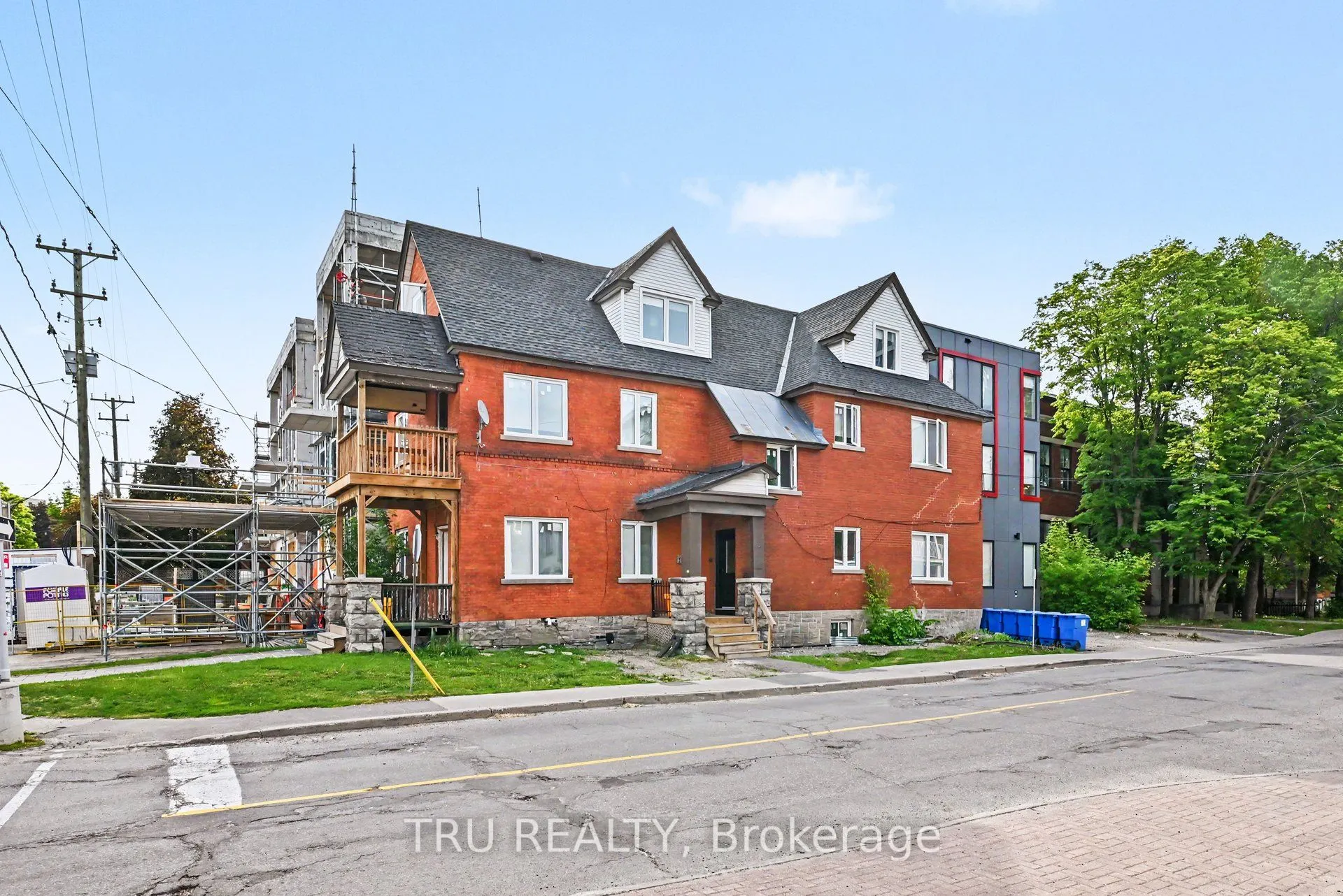 351 Friel Street