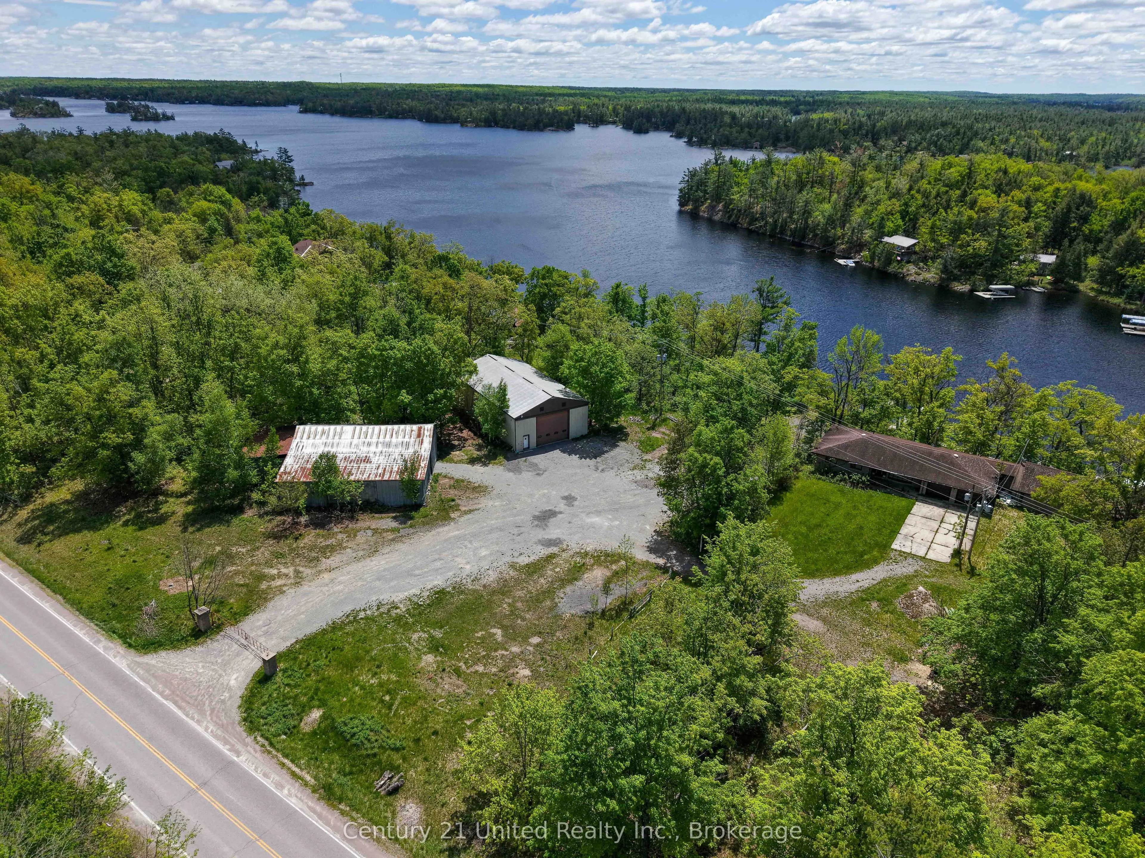 832 Northey's Bay Road