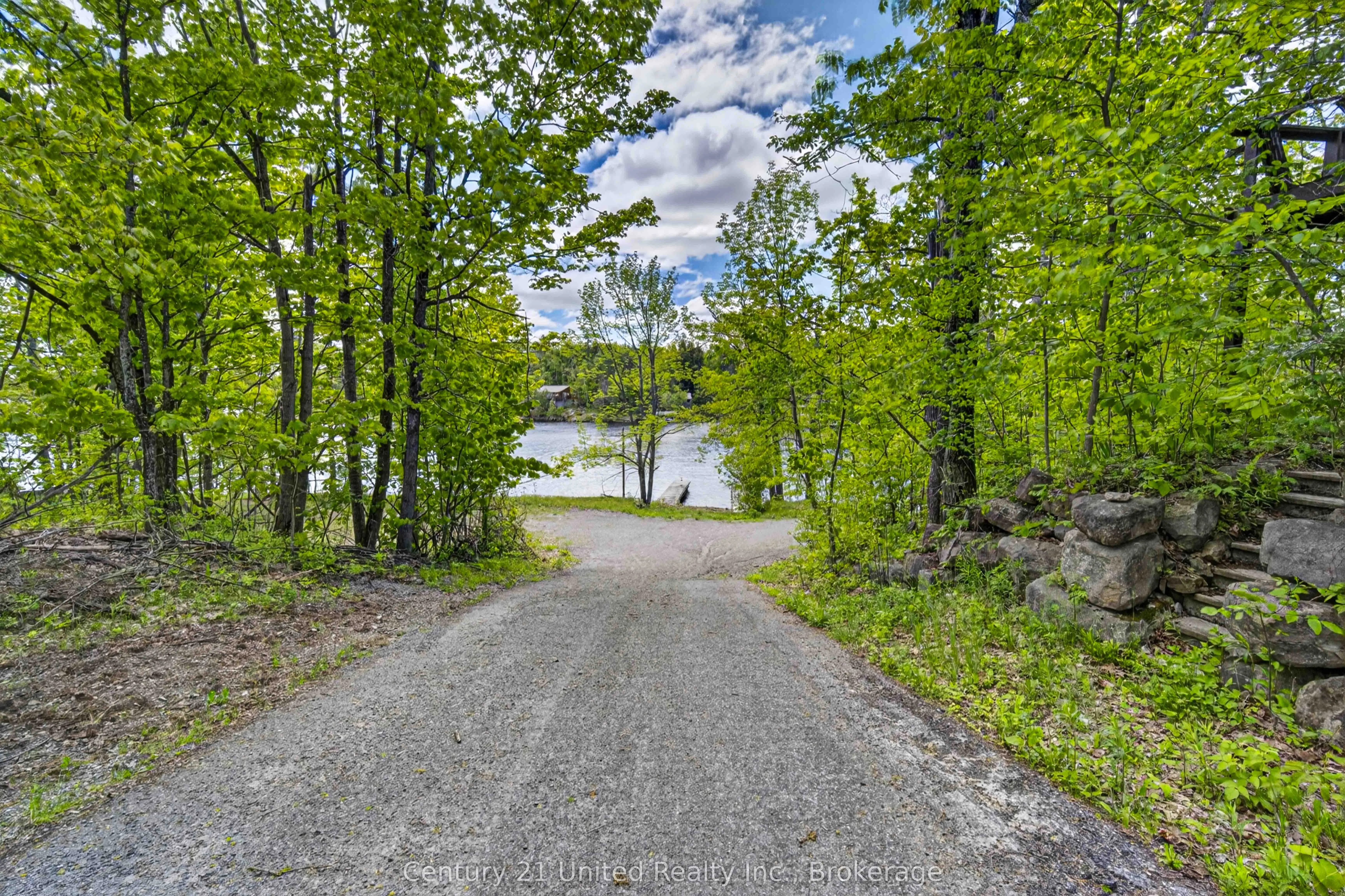 832 Northey's Bay Road